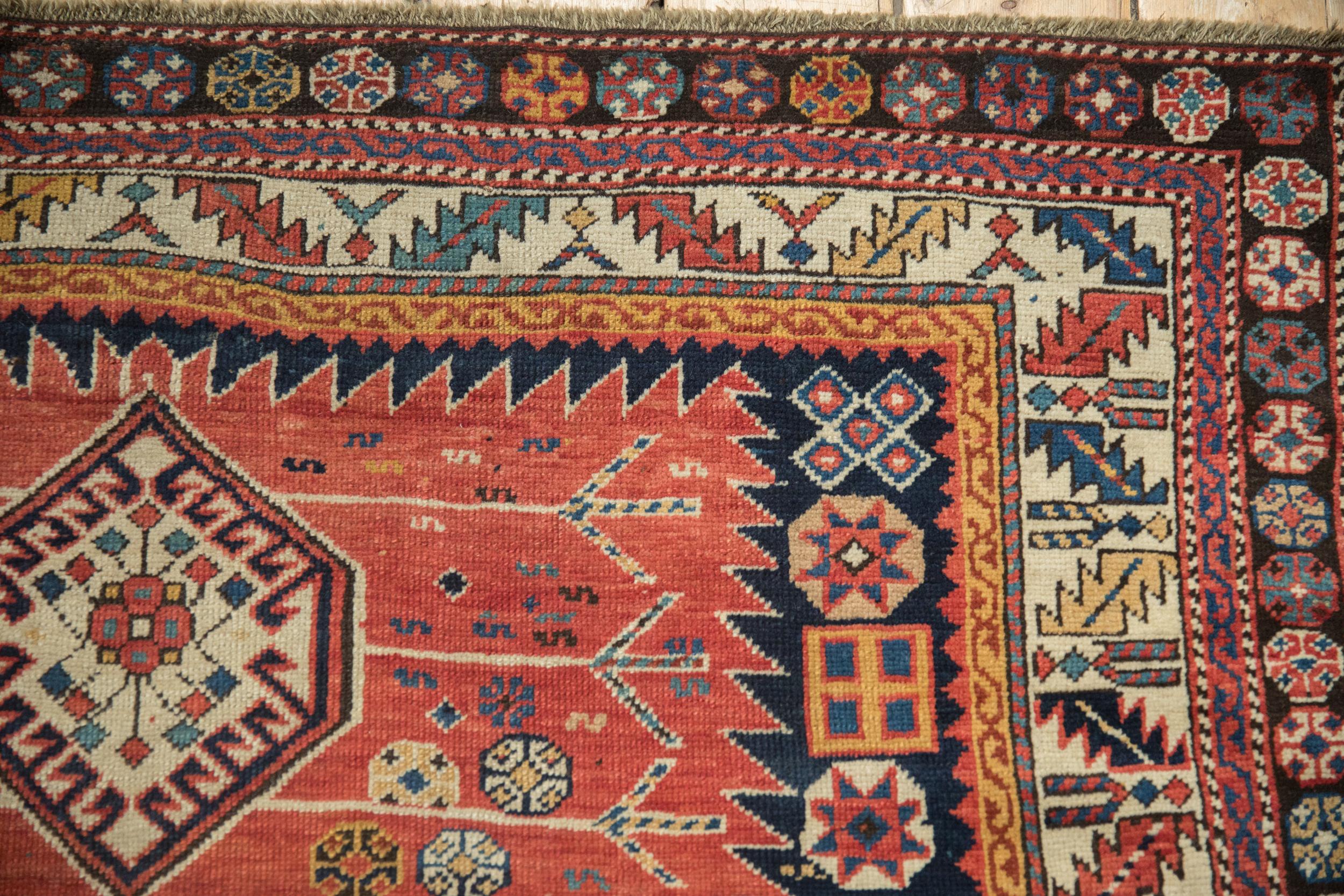 Autre Tapis de course caucasien antique en vente