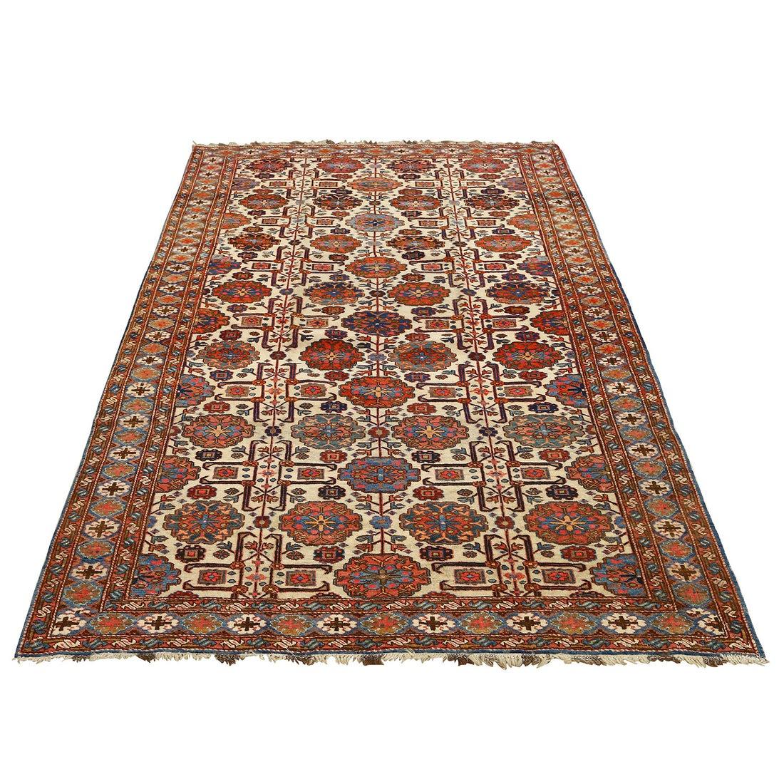 Tapis ancien Caucasia en laine 8'10x5'7

Détails clés :
Pile : Laine
Fondation : Laine
Origine : Caucase
Design/One Allover
Âge approximatif : 100 ans
Qualité (KPI) : 250
Condit : bon
Dimension : 8'10x5'7
Numéro d'inventaire : 2556