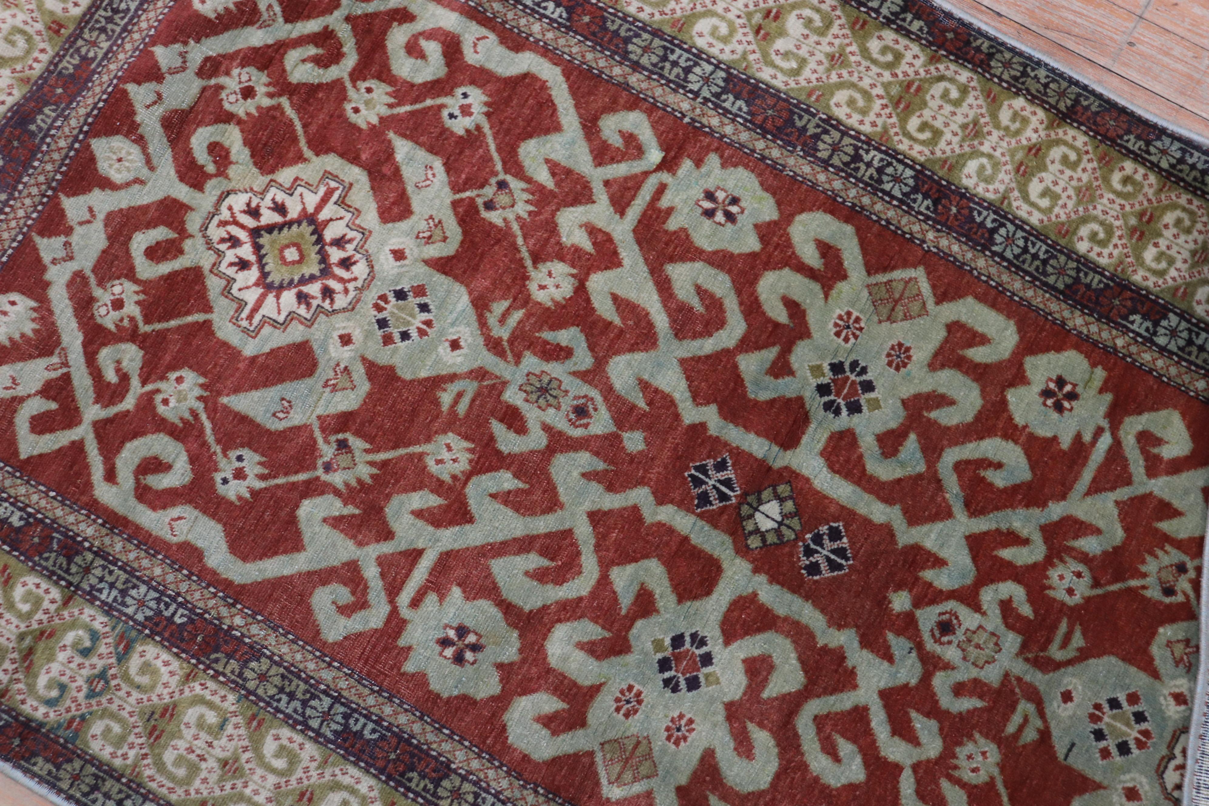 Tapis Shirvan rustique caucasien ancien de style Shirvan Bon état - En vente à New York, NY