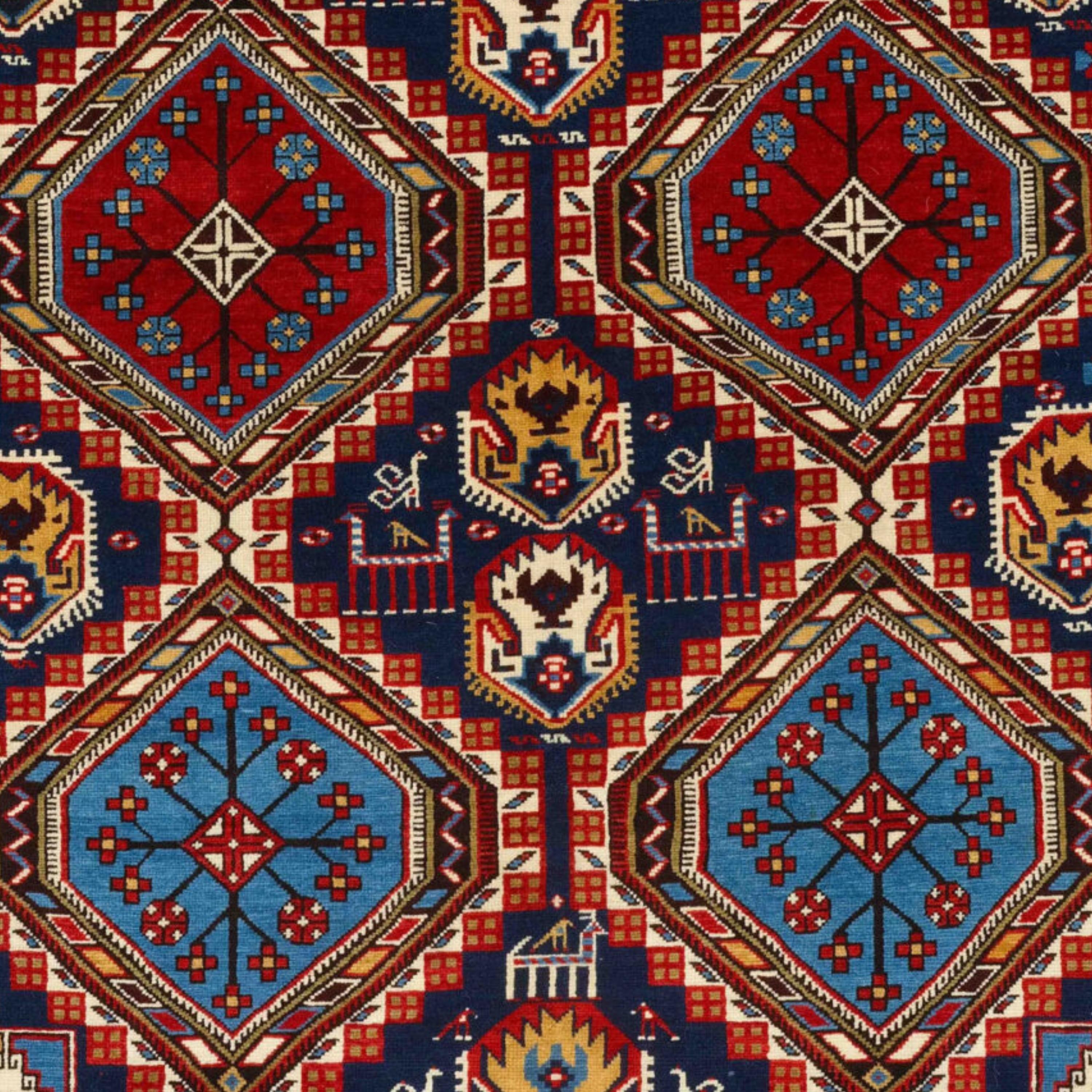 Antique Caucasian Sahnezar Rug - Middle of 19th Century Caucasian Sahnezar Rug In Good Condition For Sale In Sultanahmet, 34