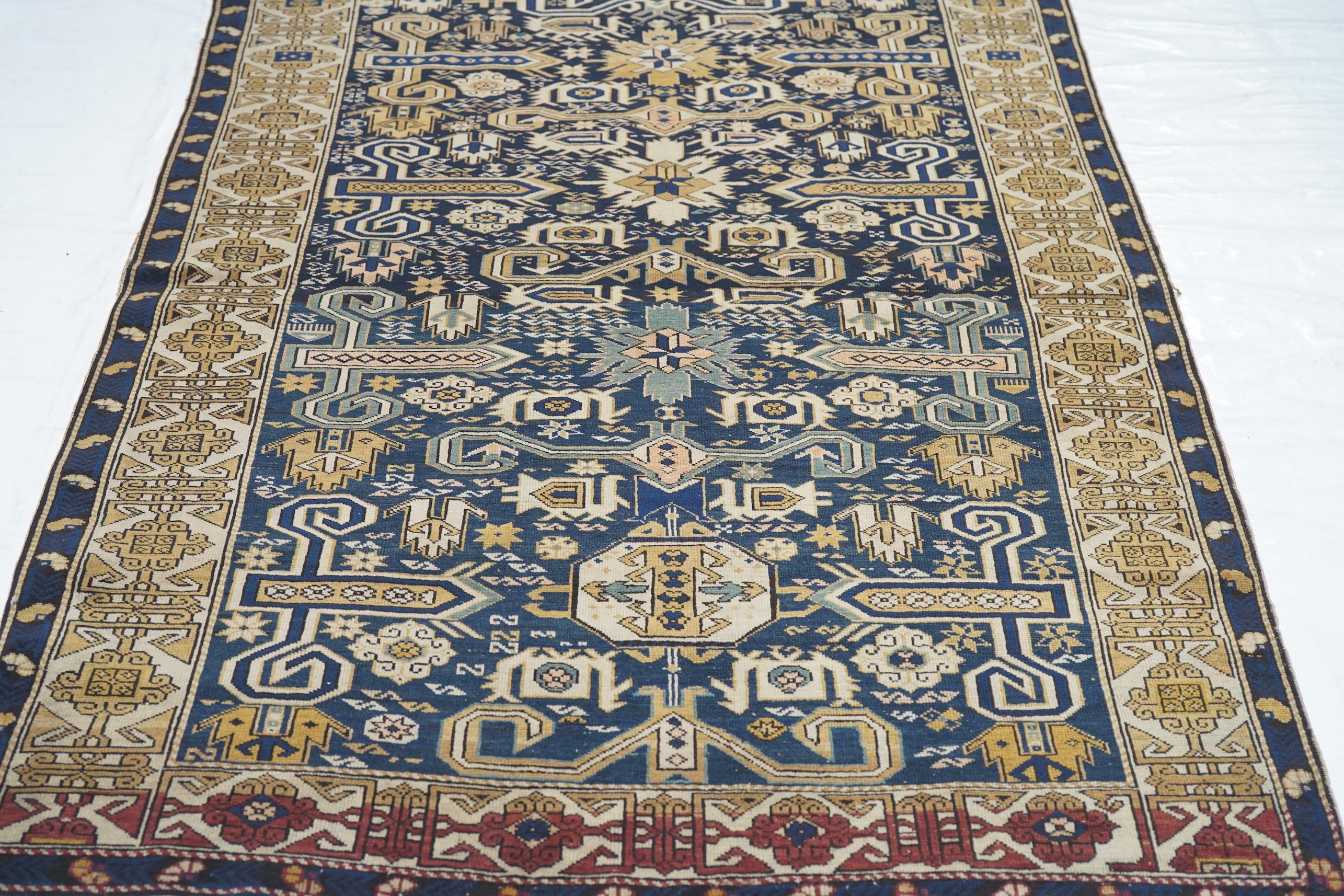 Tapis Shirvan caucasien ancien de 3'10
