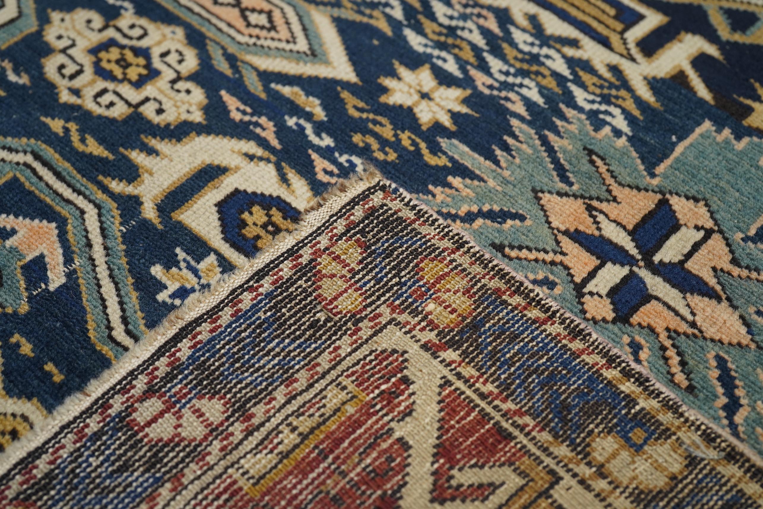 Laine Tapis Shirvan caucasien ancien de 3'10