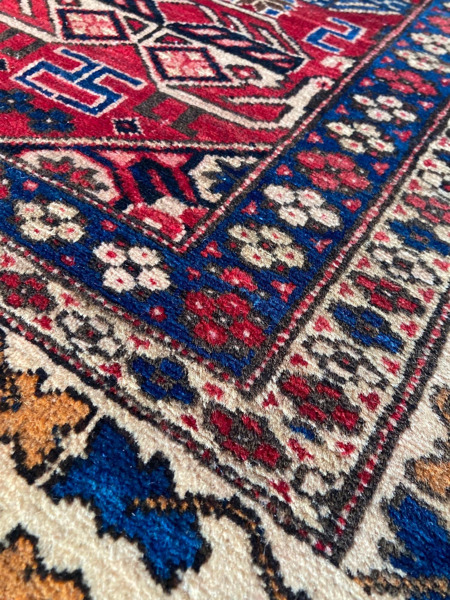 Antique Caucasian Shirvan Carpet 2.67m X 1.60m For Sale 4