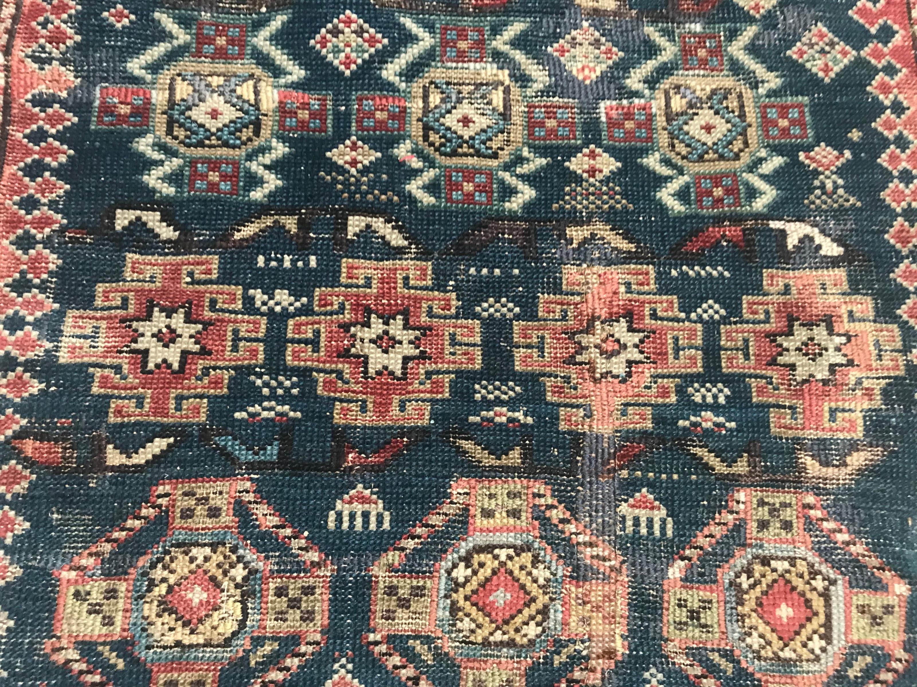 Antique Caucasian Shirvan Chichi Rug In Fair Condition For Sale In Saint Ouen, FR