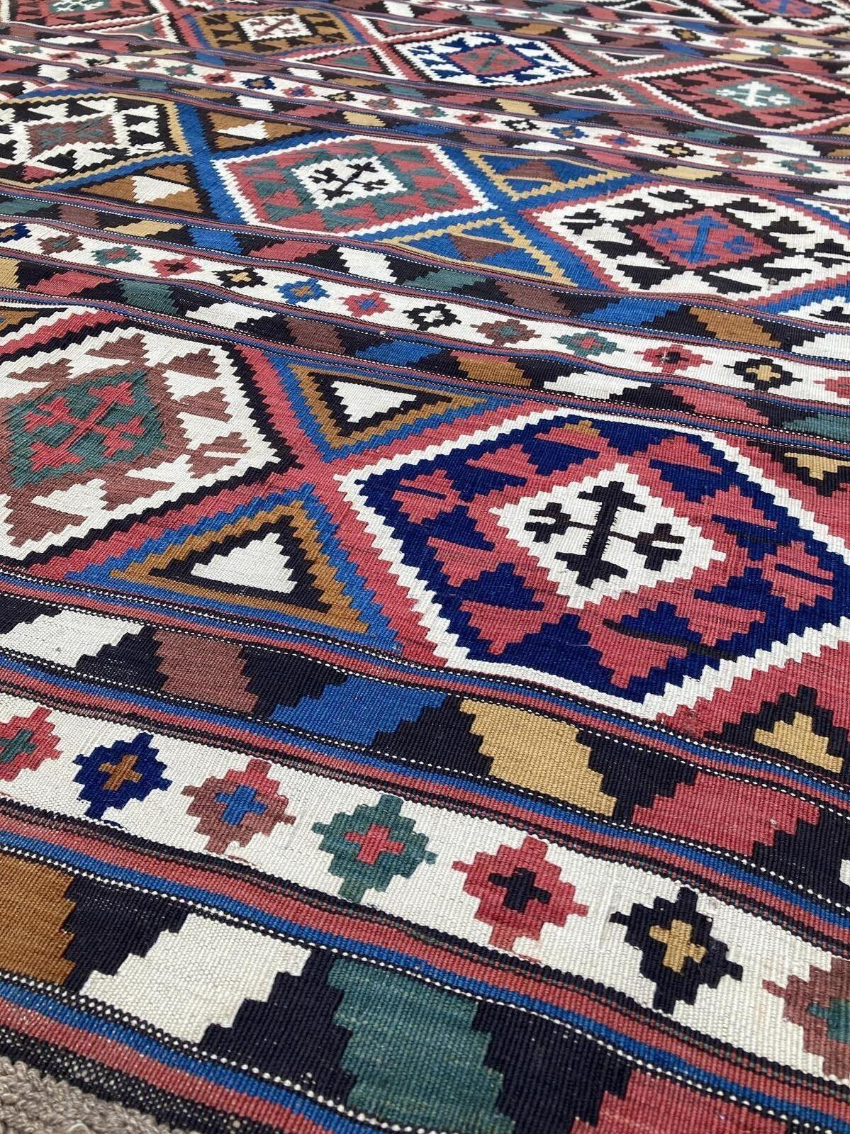 Antiker kaukasischer Schirwan-Kilim 3,33 m x 1,96 m (Wolle) im Angebot