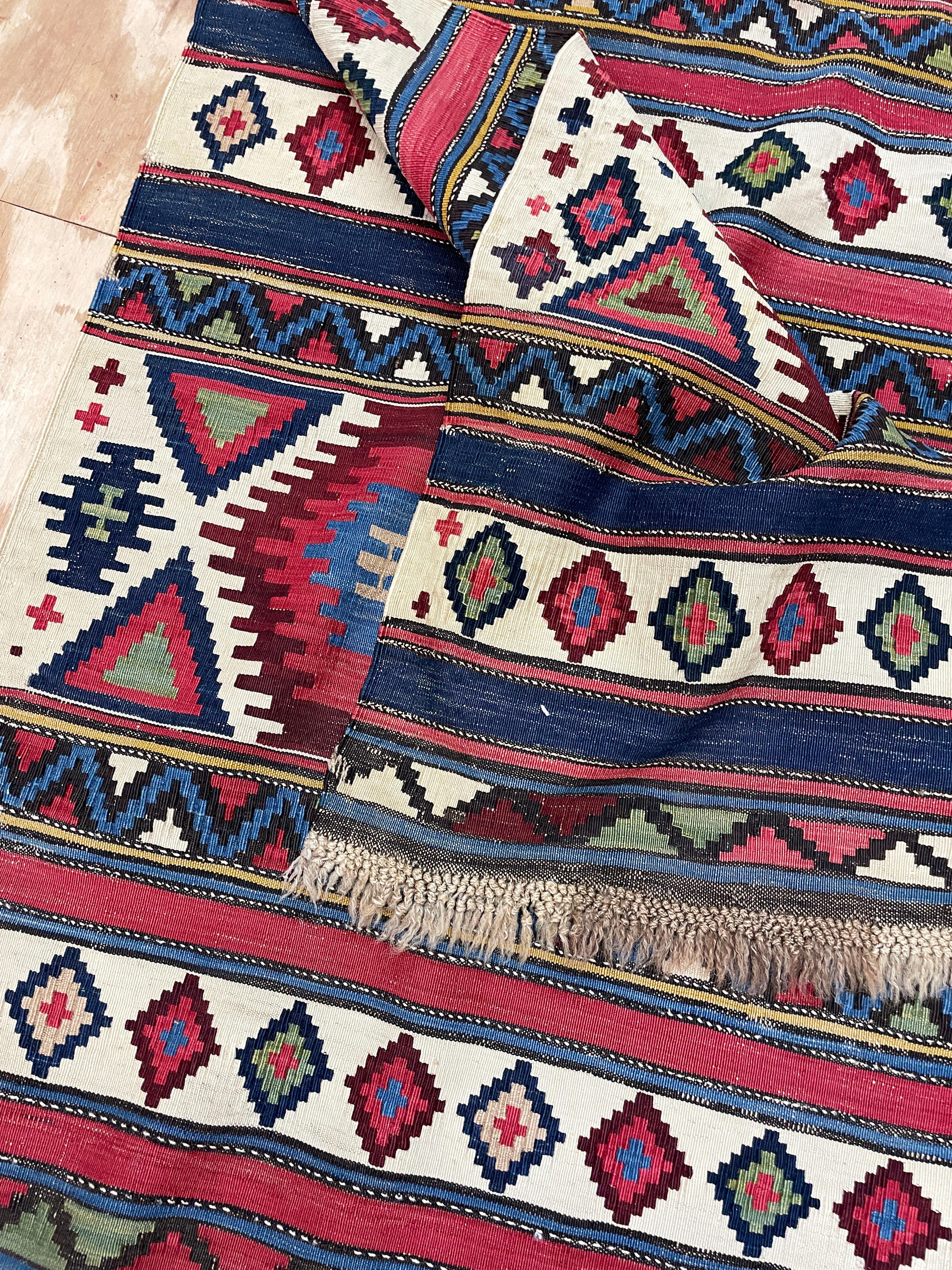 Antique Caucasian Shirvan Kilim In Excellent Condition For Sale In Evanston, IL