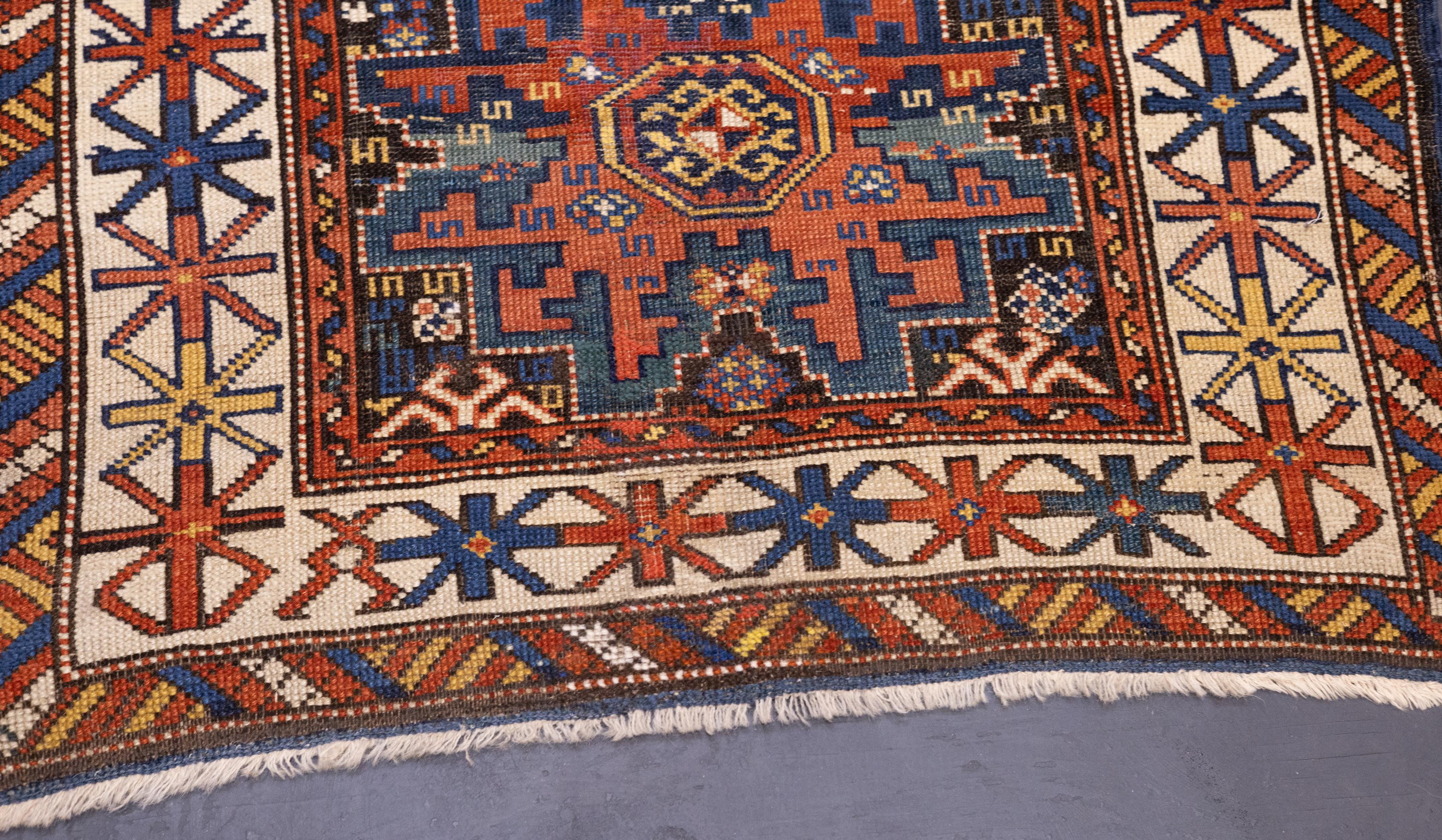 Antiker kaukasischer Schirwan Lezgi Design Teppich 2'10'' x 4'10'' (19. Jahrhundert) im Angebot