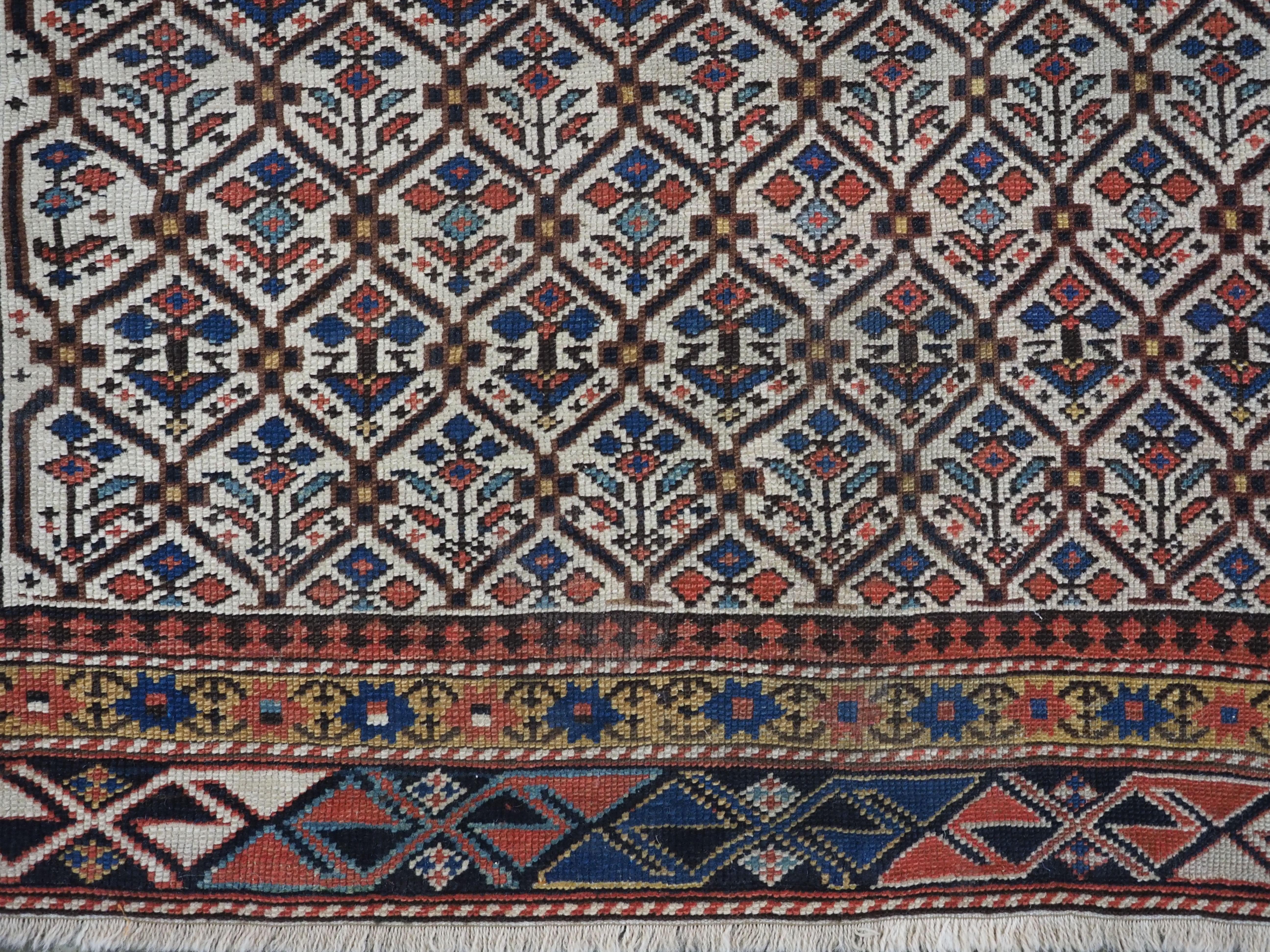 Antiker kaukasischer Schirwan-Gebetteppich mit floralem Gitter. .  Um 1880. im Angebot 5