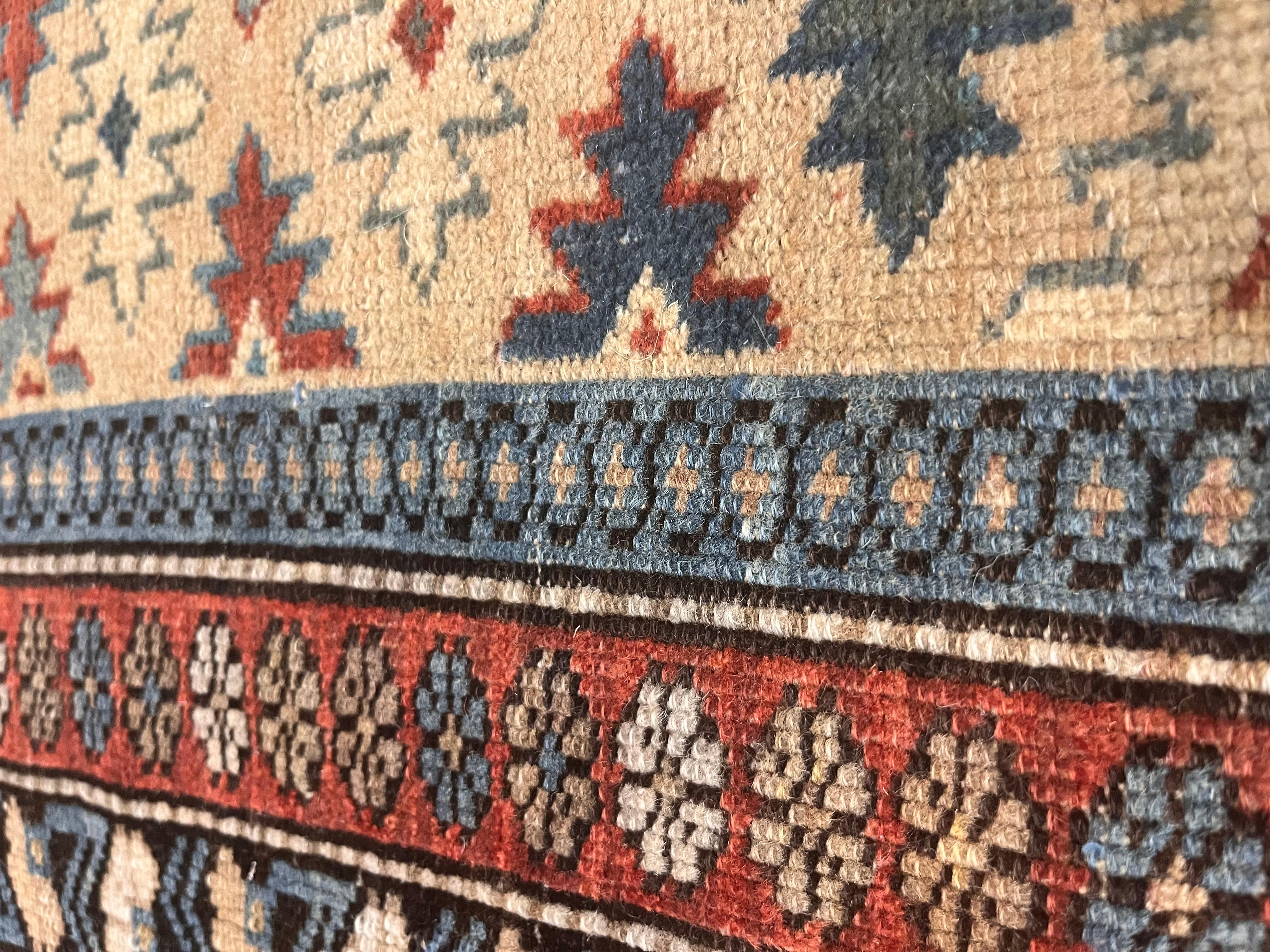 Antiker kaukasischer Schirwan-Teppich 1'11