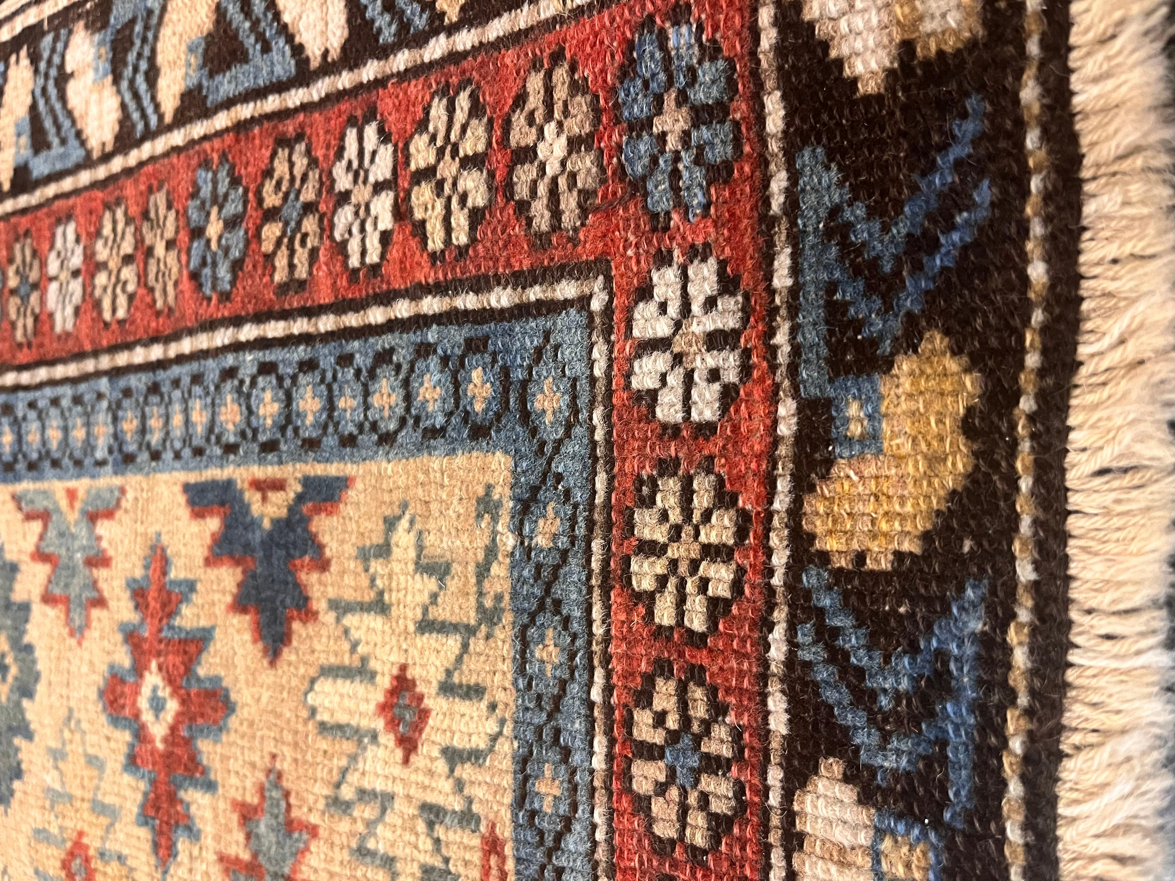 Antiker kaukasischer Schirwan-Teppich 1'11