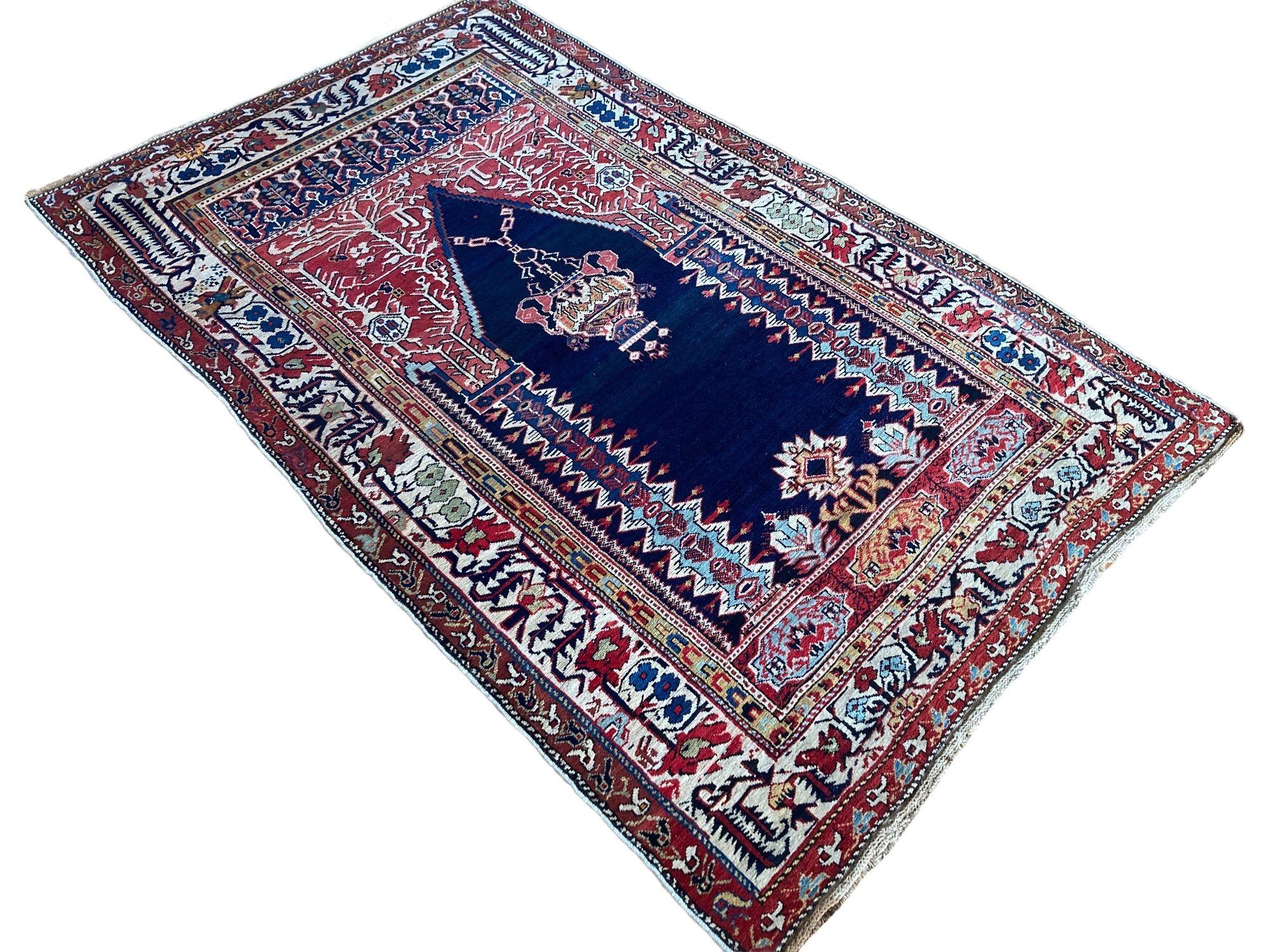 Antique Caucasian Shirvan Rug 2.05m X 1.35m In Good Condition For Sale In St. Albans, GB