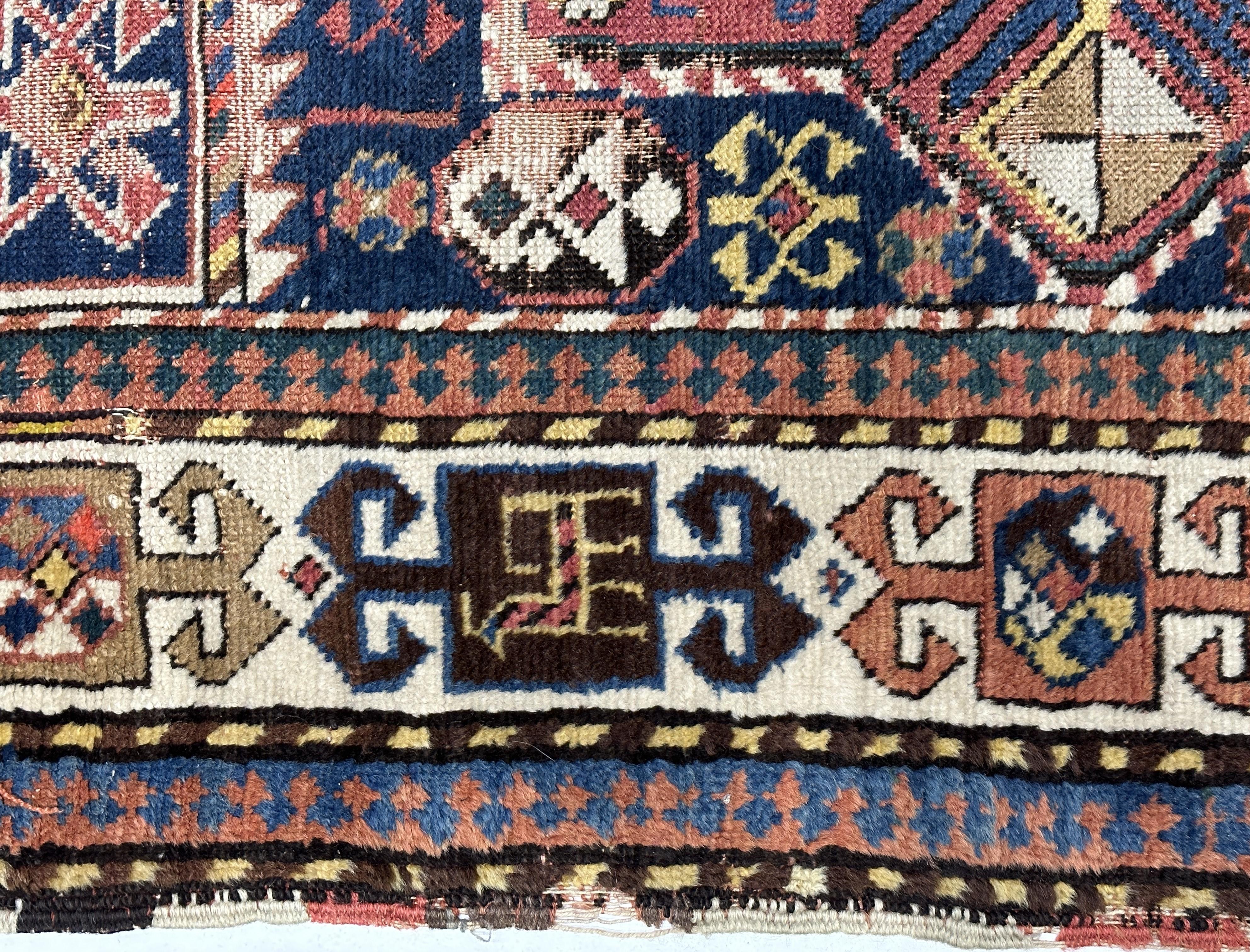 Noué à la main Tapis ancien caucasien Shirvan 3'10