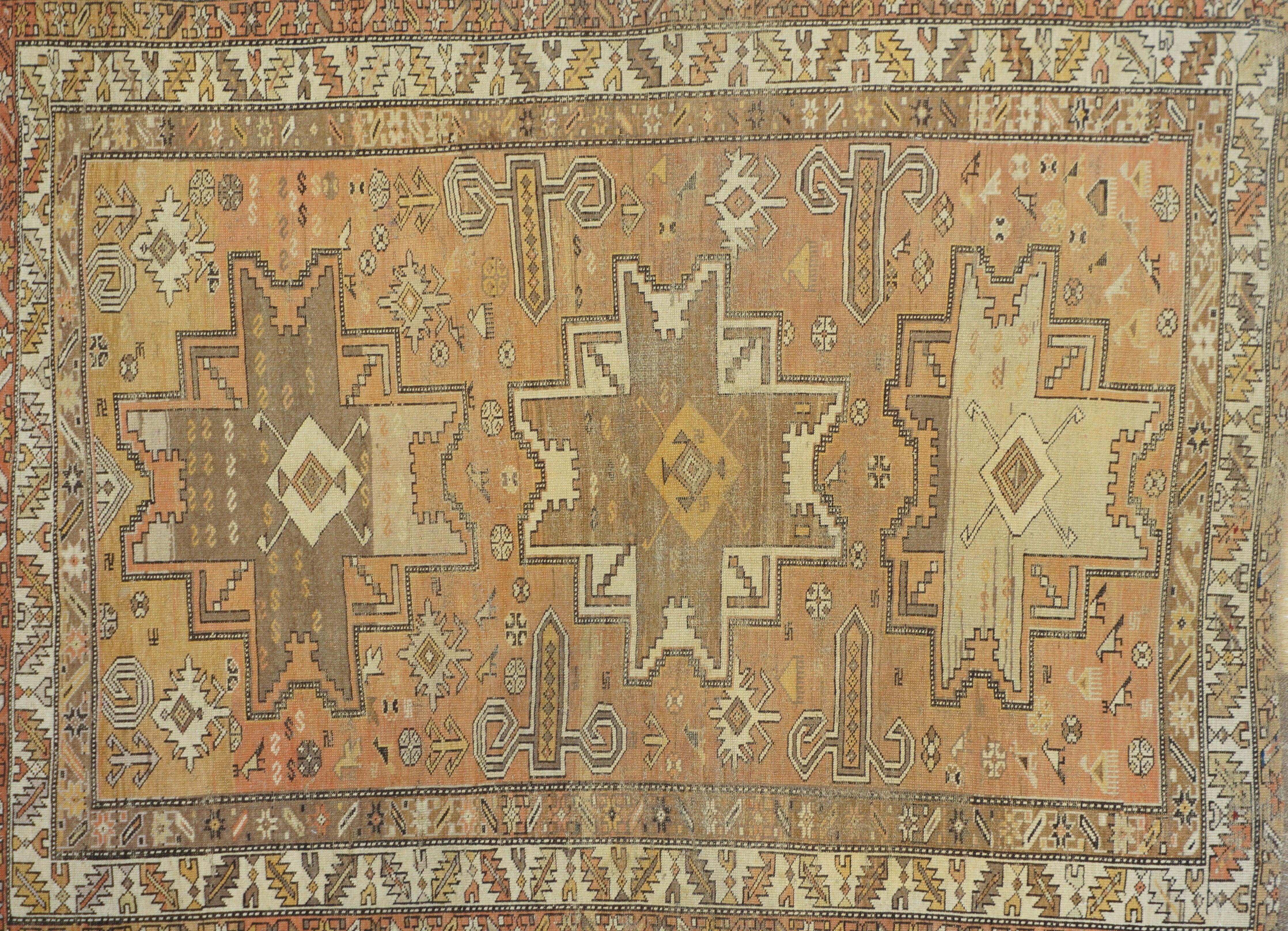 Caucasien Tapis ancien caucasien Shirvan 3'11'' x 5'1'' en vente