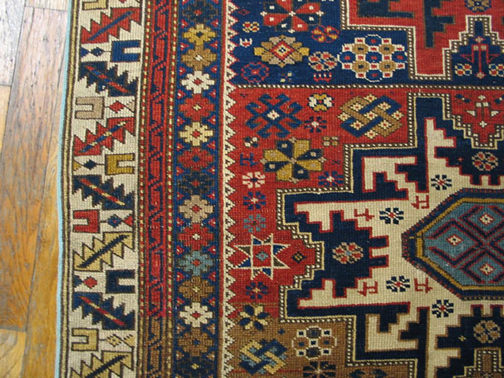 Alfombra Shirvan caucásica de principios del siglo XX ( 3'4