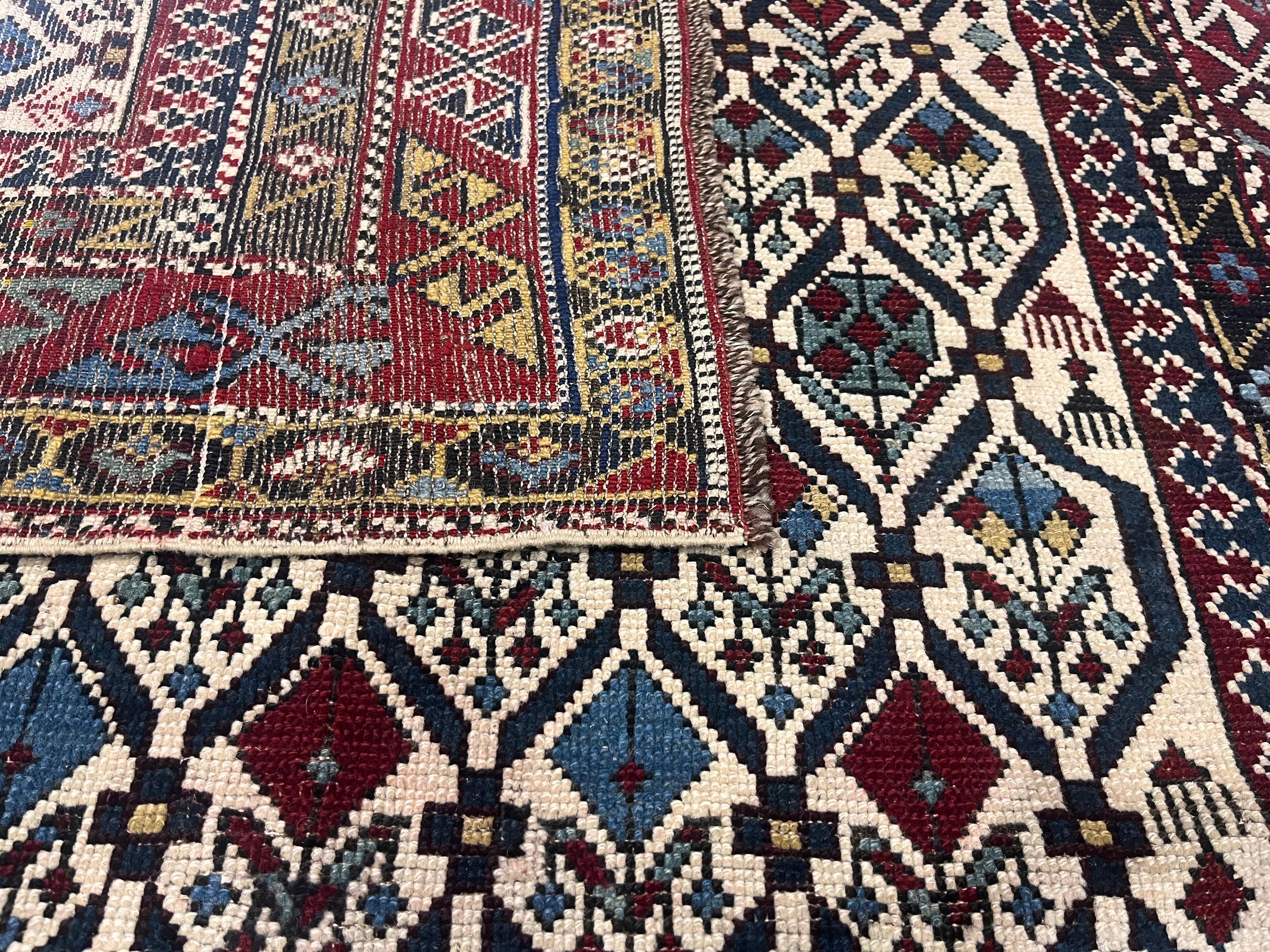 Caucasien Tapis ancien caucasien Shirvan 3'9