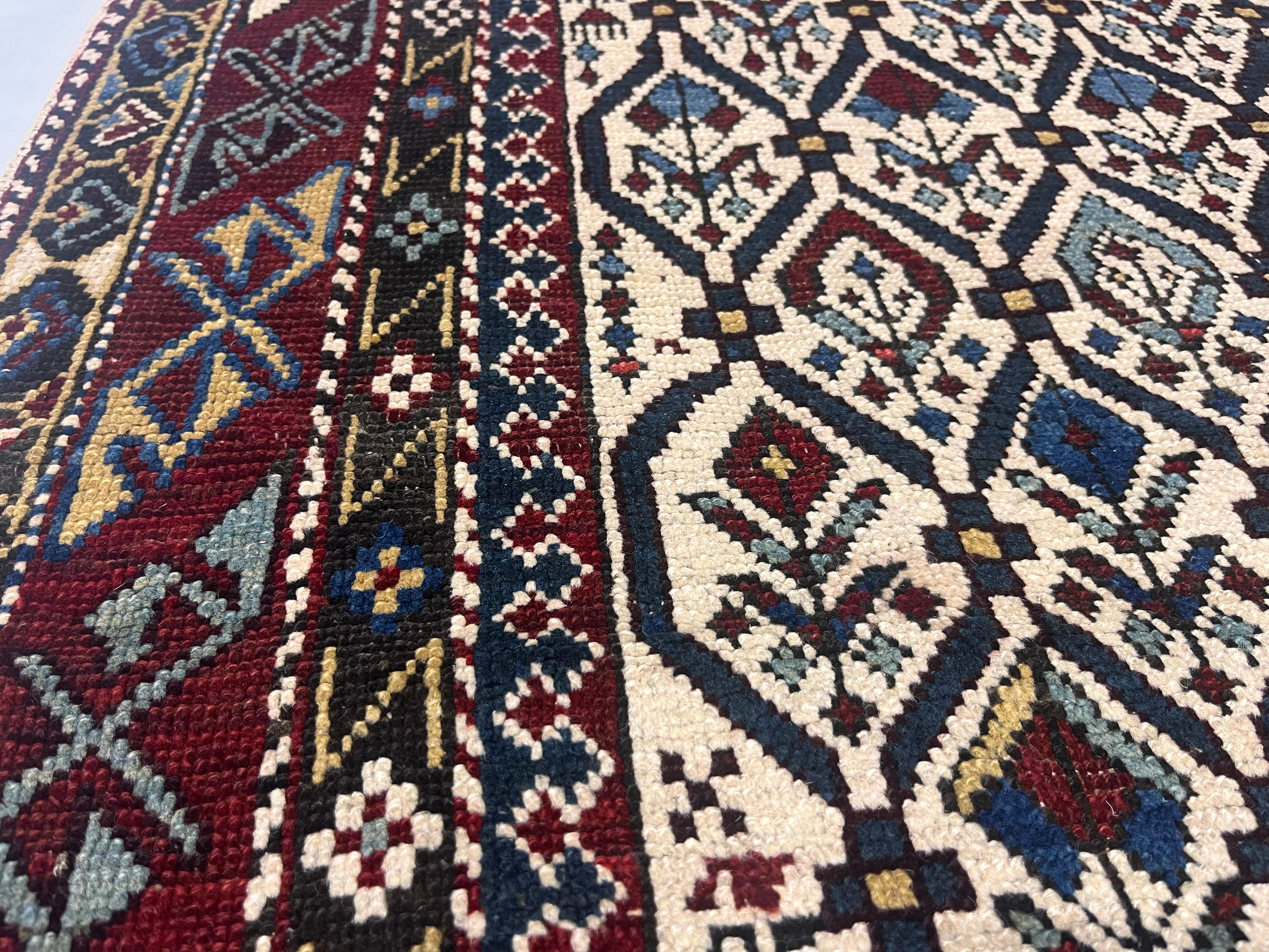 XIXe siècle Tapis ancien caucasien Shirvan 3'9
