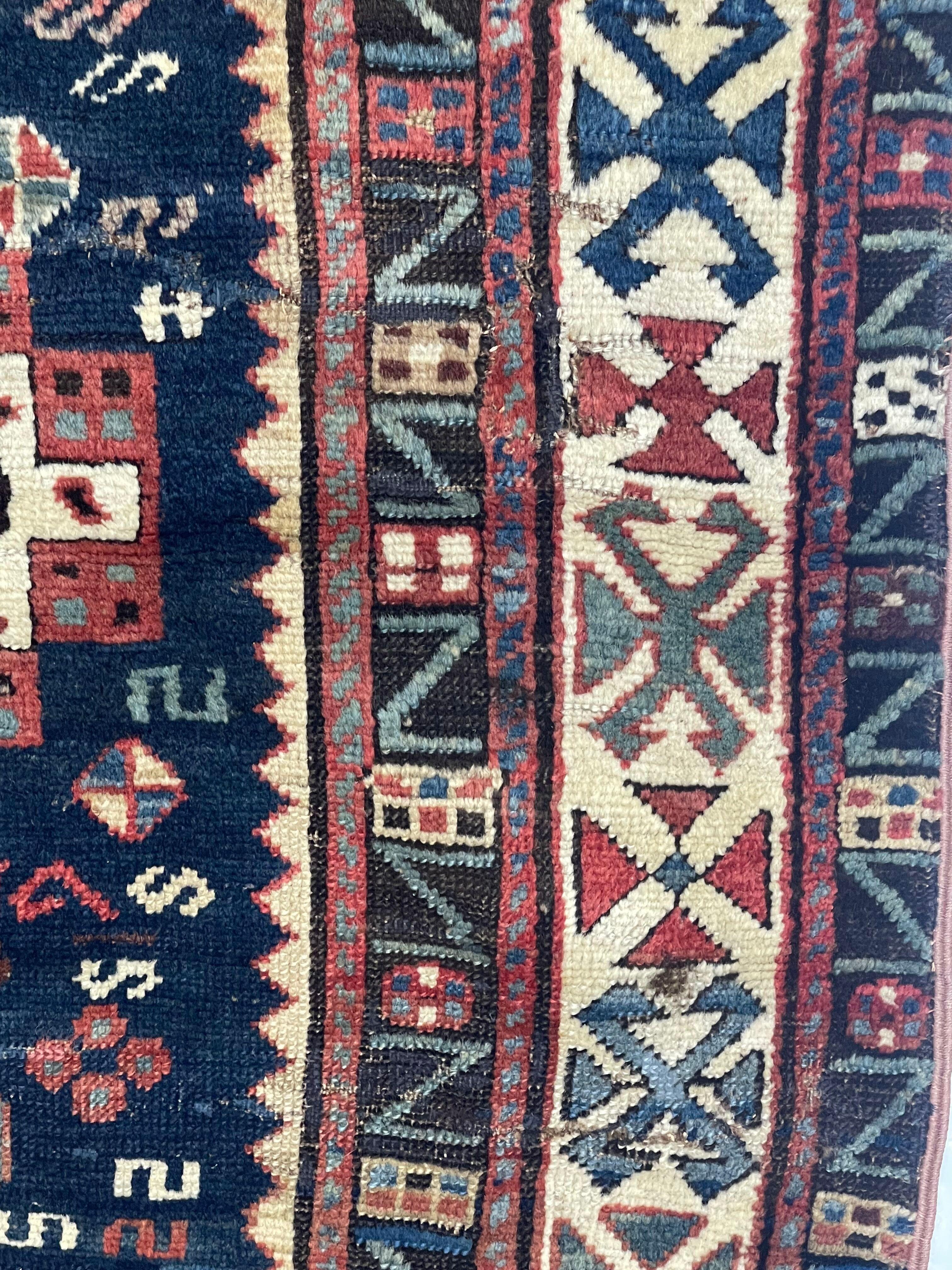 XIXe siècle Ancien tapis caucasien Shirvan 4'5