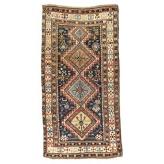 Antiker kaukasischer Schirwan-Teppich 4'5" x 8'5