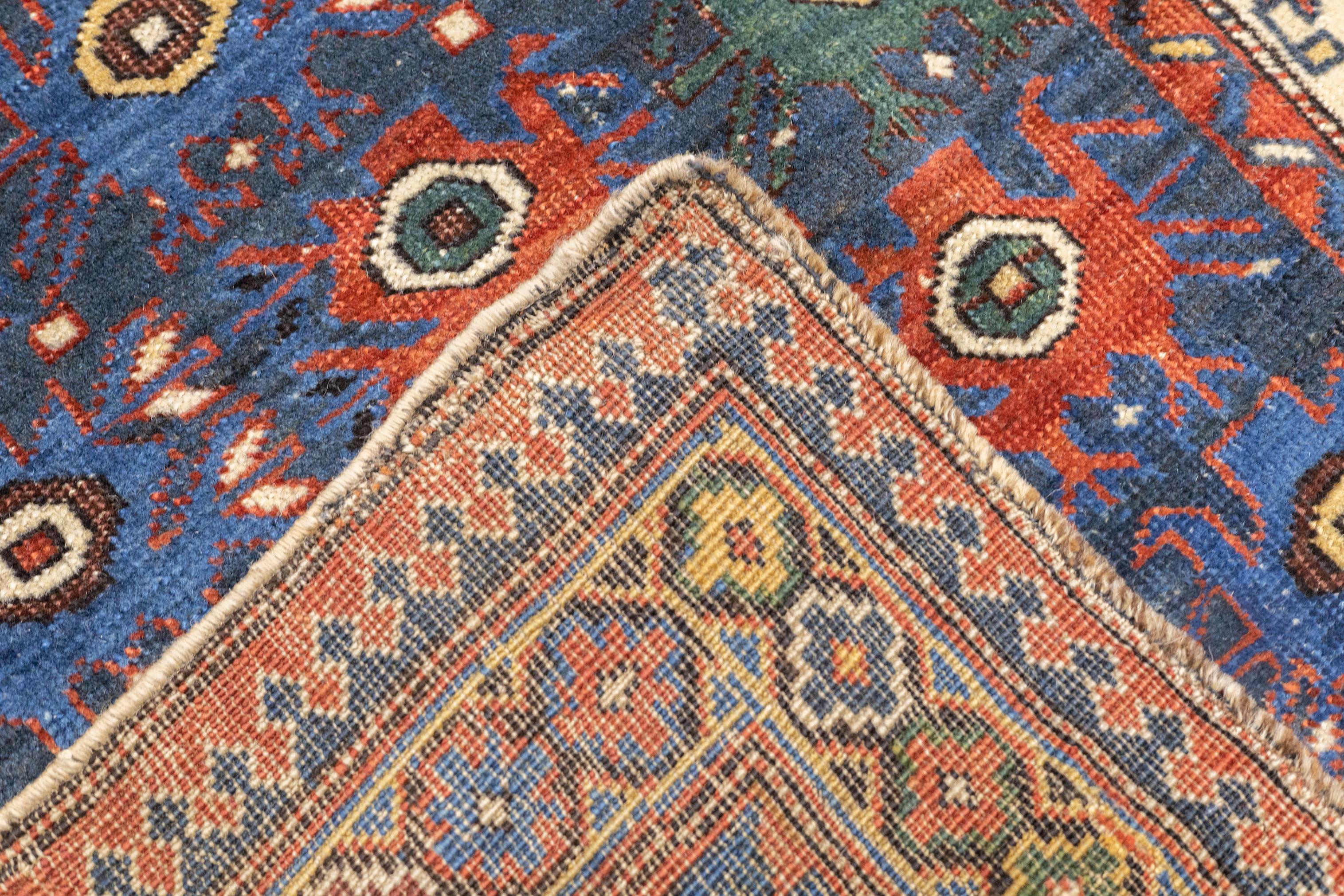 Alfombra antigua caucásica Shirvan 4'7'' x 6'6'' en Bueno estado para la venta en New York, NY