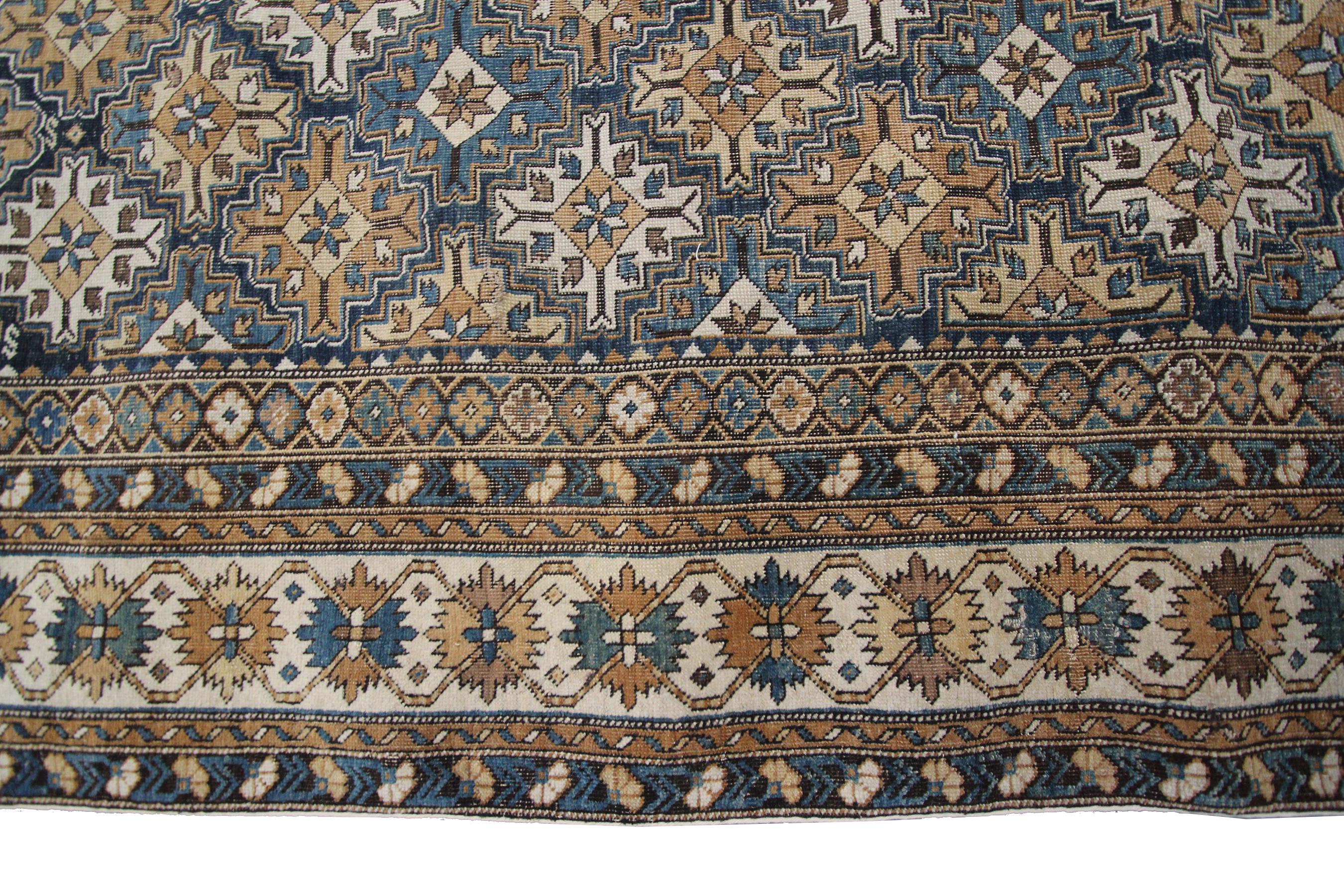 Tapis Shirvan caucasien ancien de style Shirvan géométrique Tapis Shirvan de 1880 Bon état - En vente à New York, NY