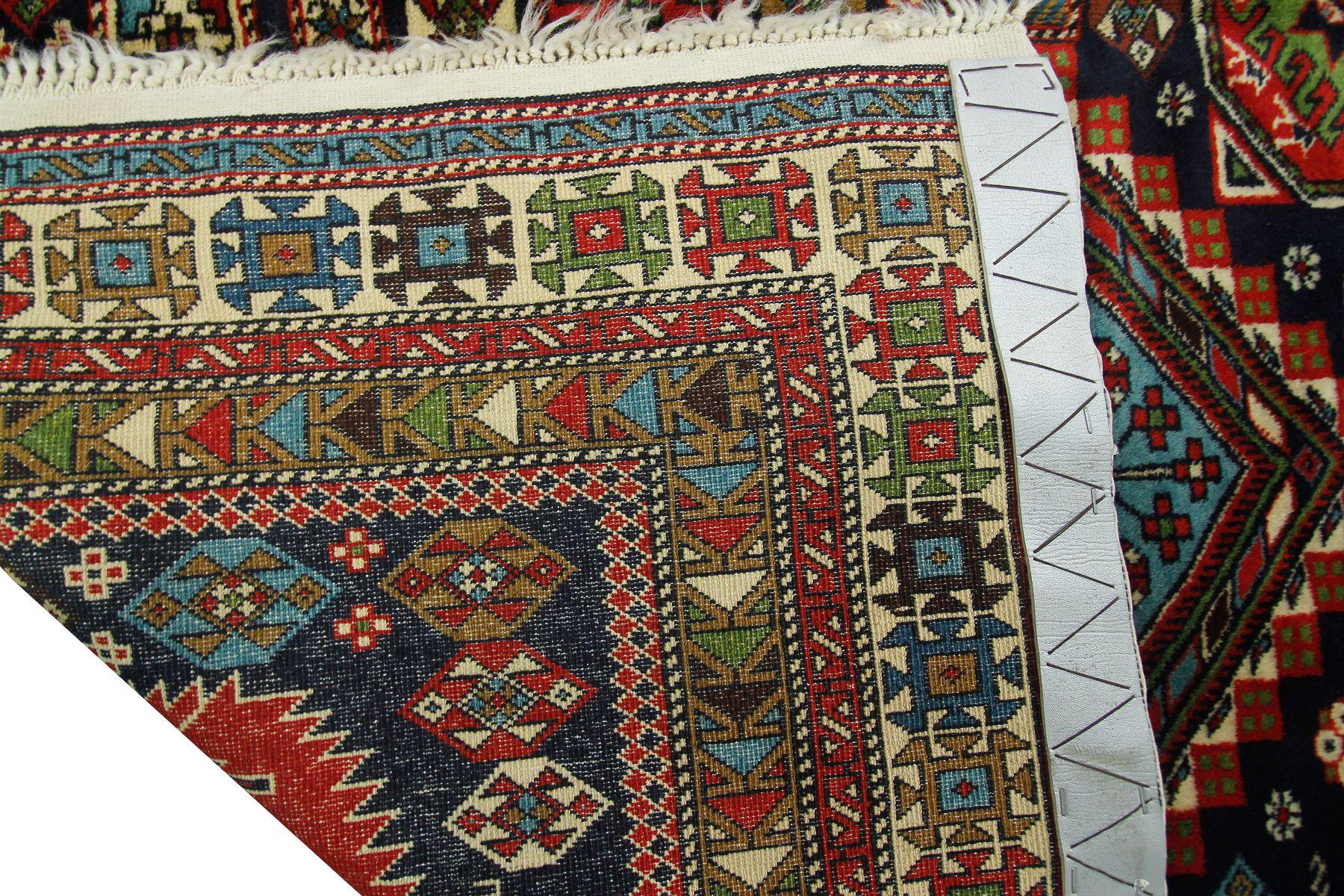 Antiker kaukasischer Schirwan-Teppich, kaukasischer Sammlerteppich, geometrisch, handgefertigt, antik im Zustand „Gut“ im Angebot in New York, NY
