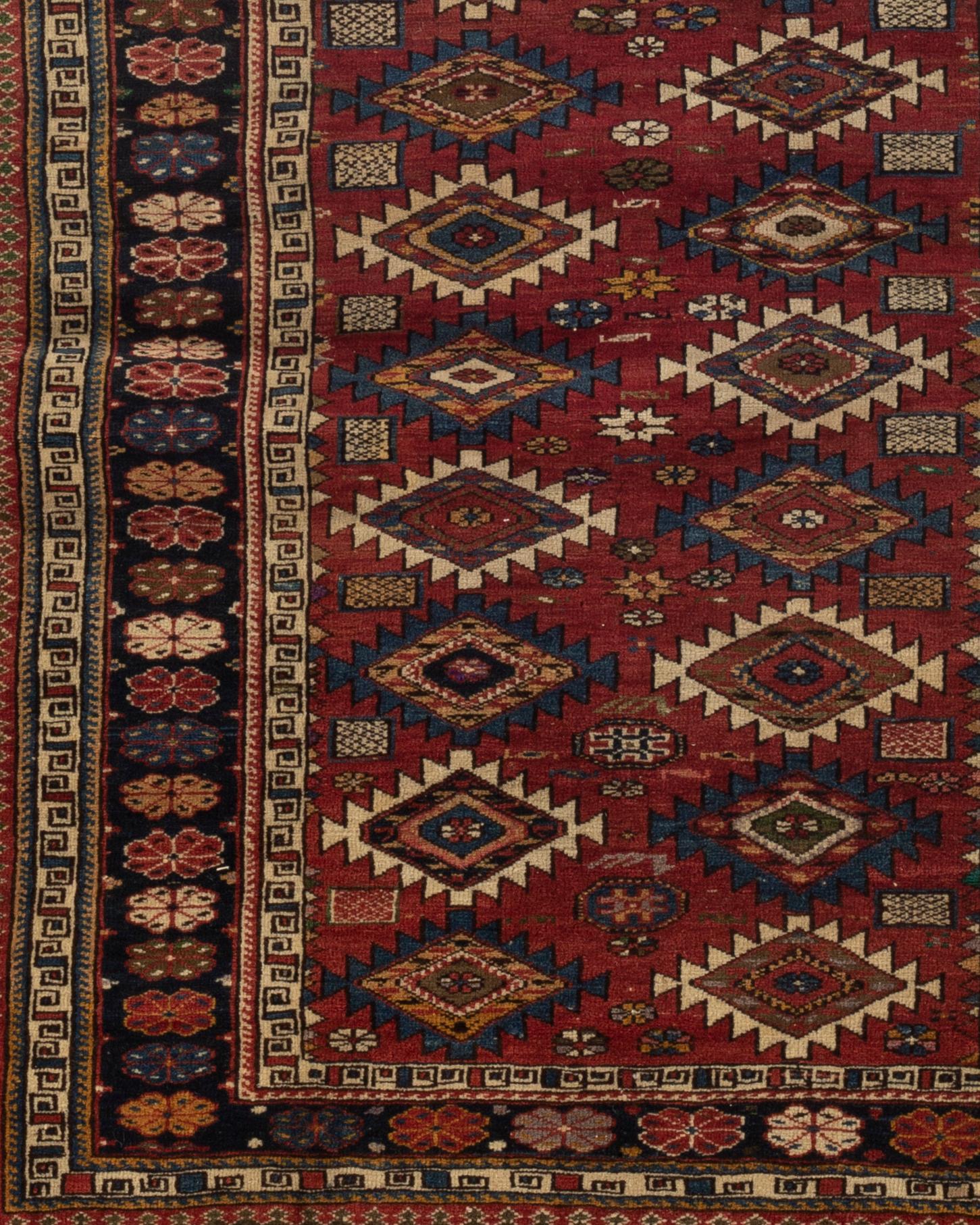 Tissé à la main Tapis Shirvan caucasien ancien, circa 1880 en vente