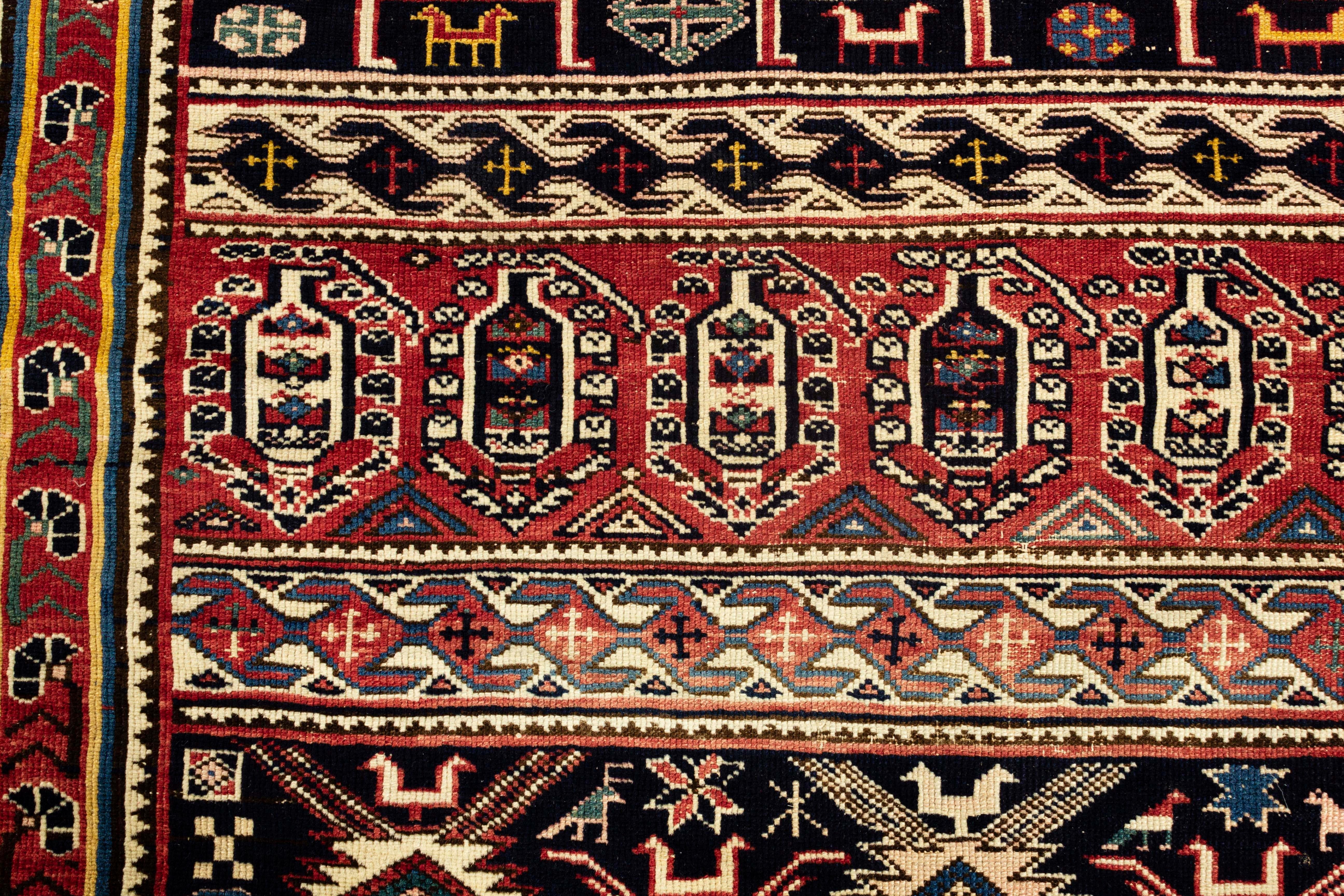 Antiker kaukasischer Schirwan-Teppich, um 1880  3'6 x 5'5 im Zustand „Gut“ im Angebot in Secaucus, NJ