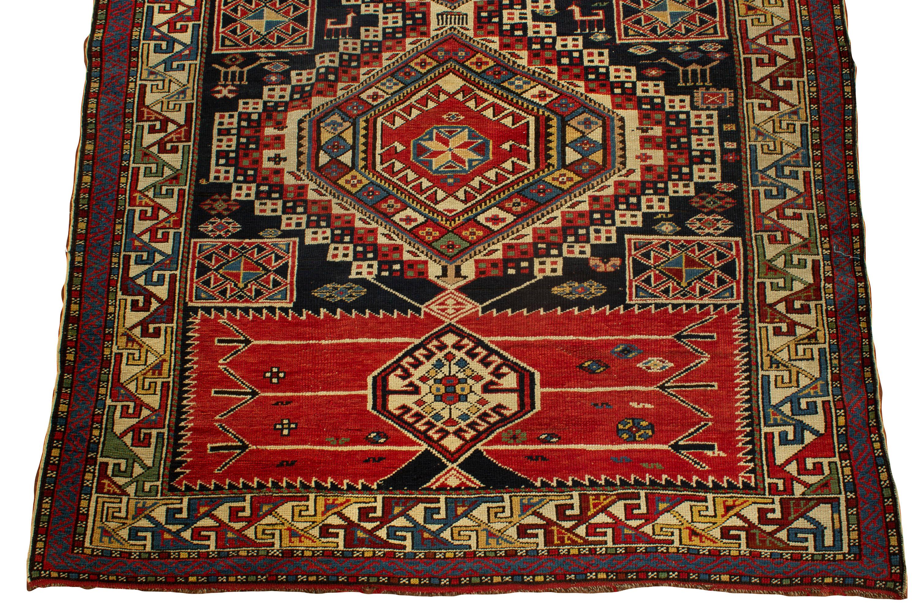 XIXe siècle Tapis Shirvan caucasien ancien, vers 1880, 4'6 x 7'11 en vente