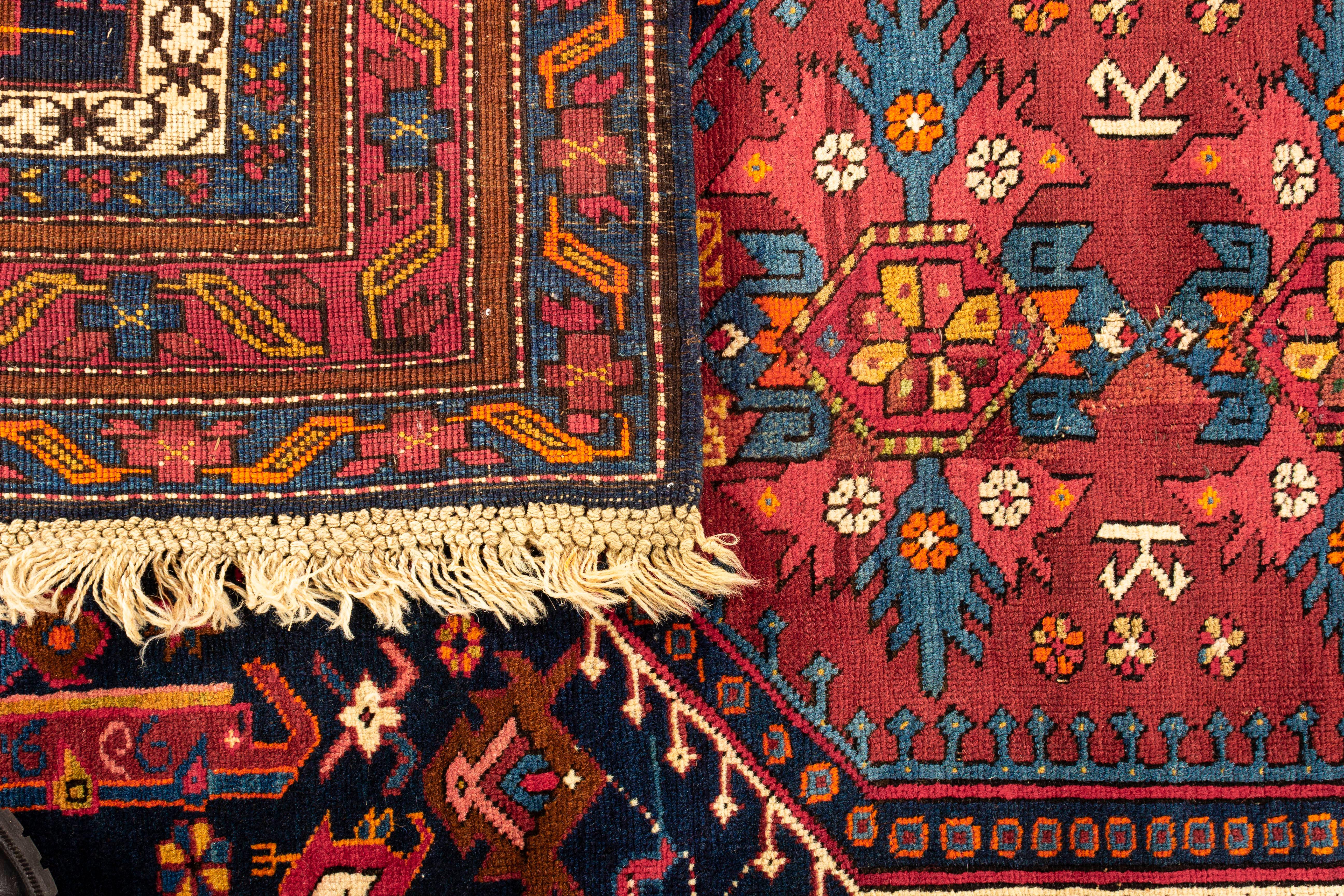 Antiker kaukasischer Schirwan-Teppich, um 1880 3'10 x 5'9 (Wolle) im Angebot