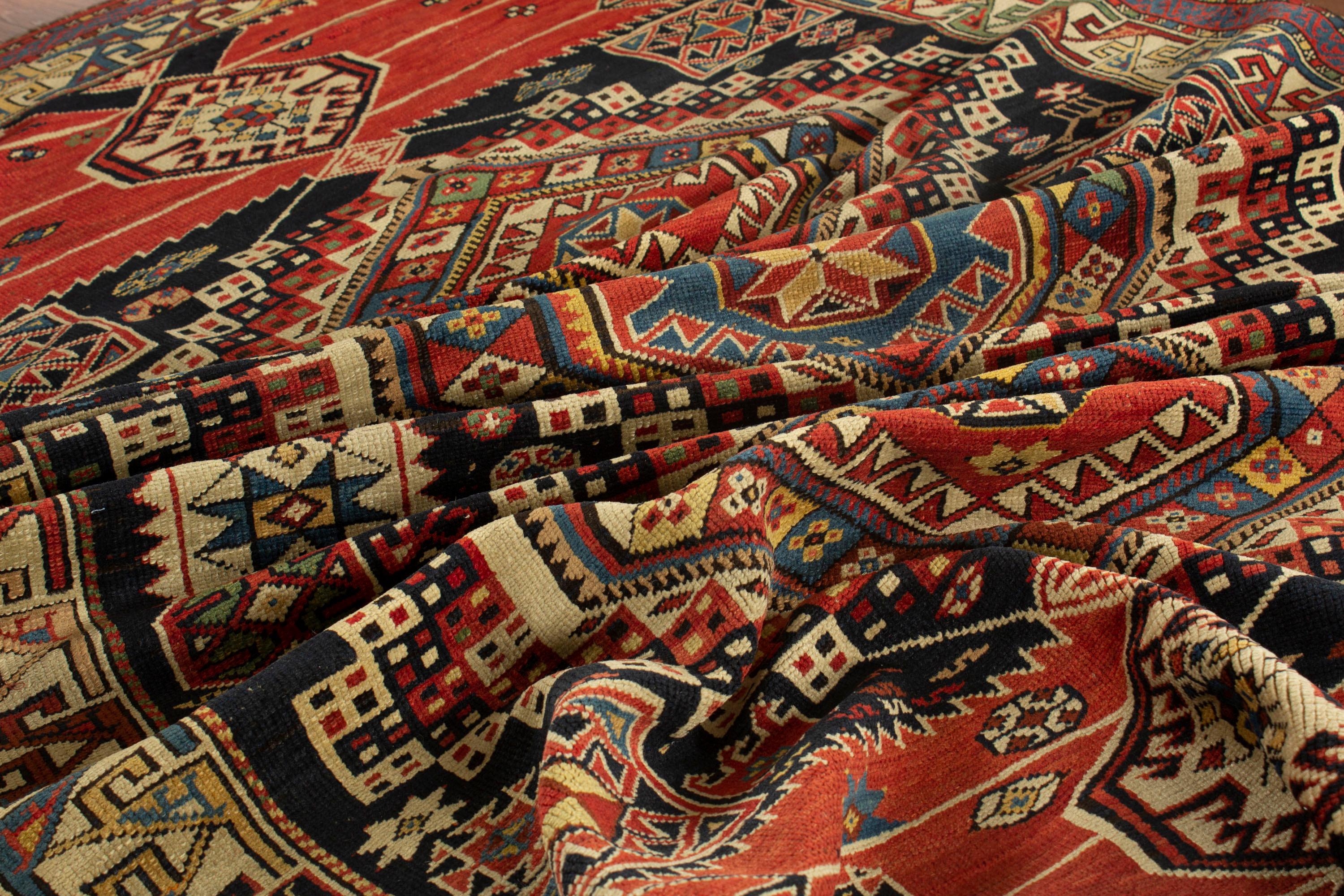 Tapis Shirvan caucasien ancien, vers 1880, 4'6 x 7'11 en vente 1