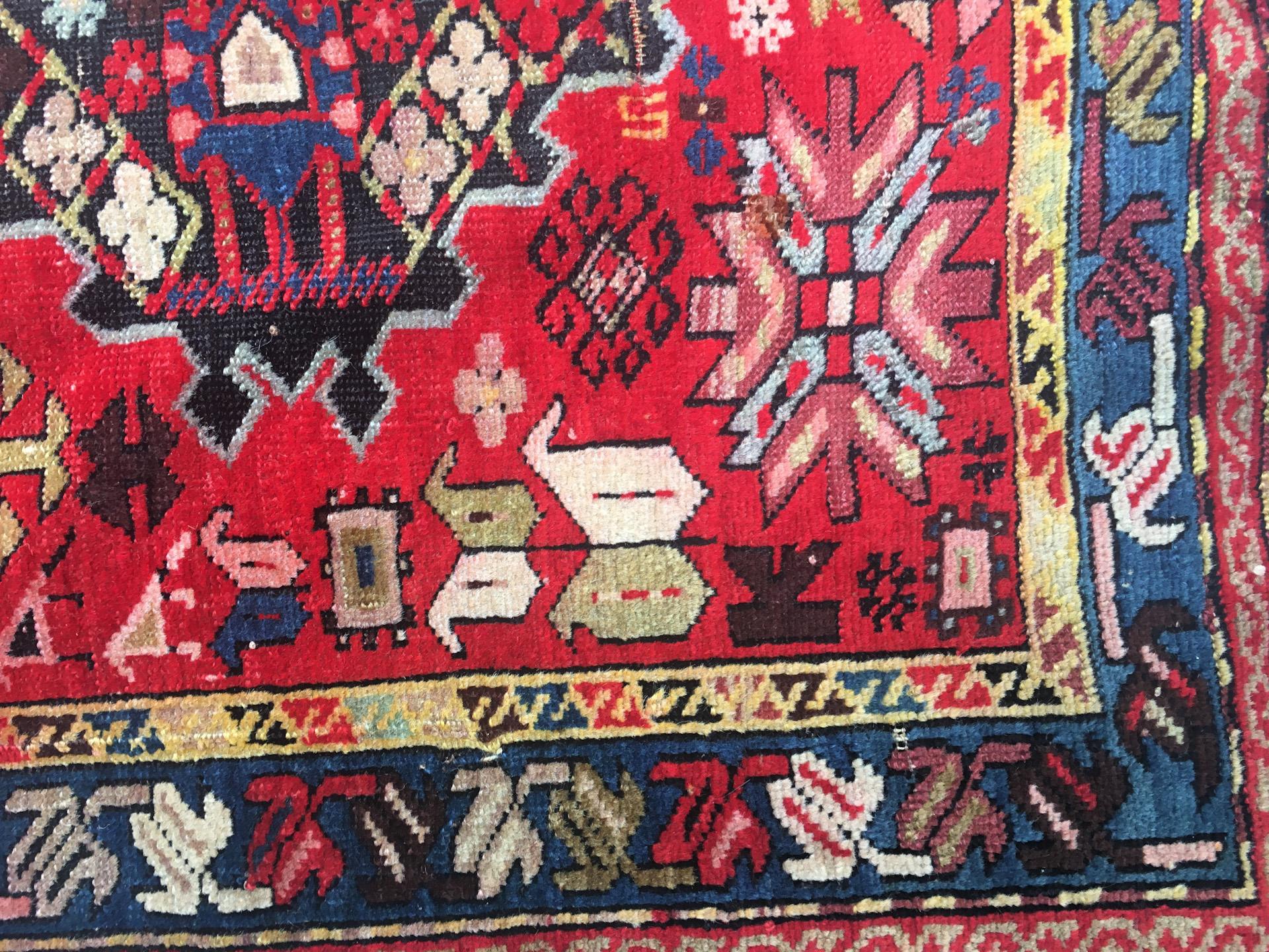 Tribal Tapis Shirvan caucasien ancien en vente