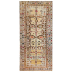 Tapis caucasien Shirvan de la fin du 19ème siècle ( 4'10" x 10'3" - 147 x 312 )