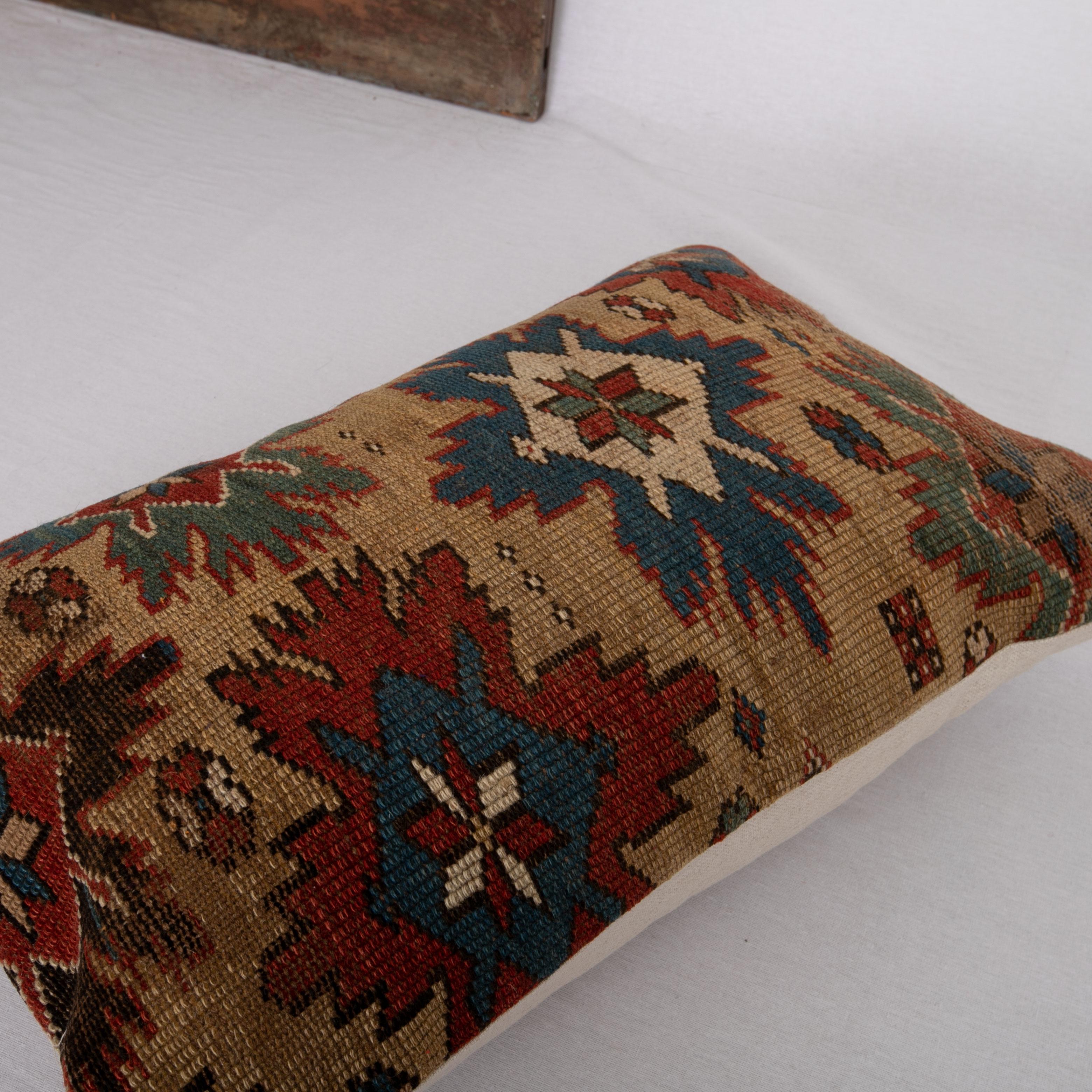 Coussin de tapis Shirvan caucasien ancien de la fin du XIXe siècle Abîmé - En vente à Istanbul, TR