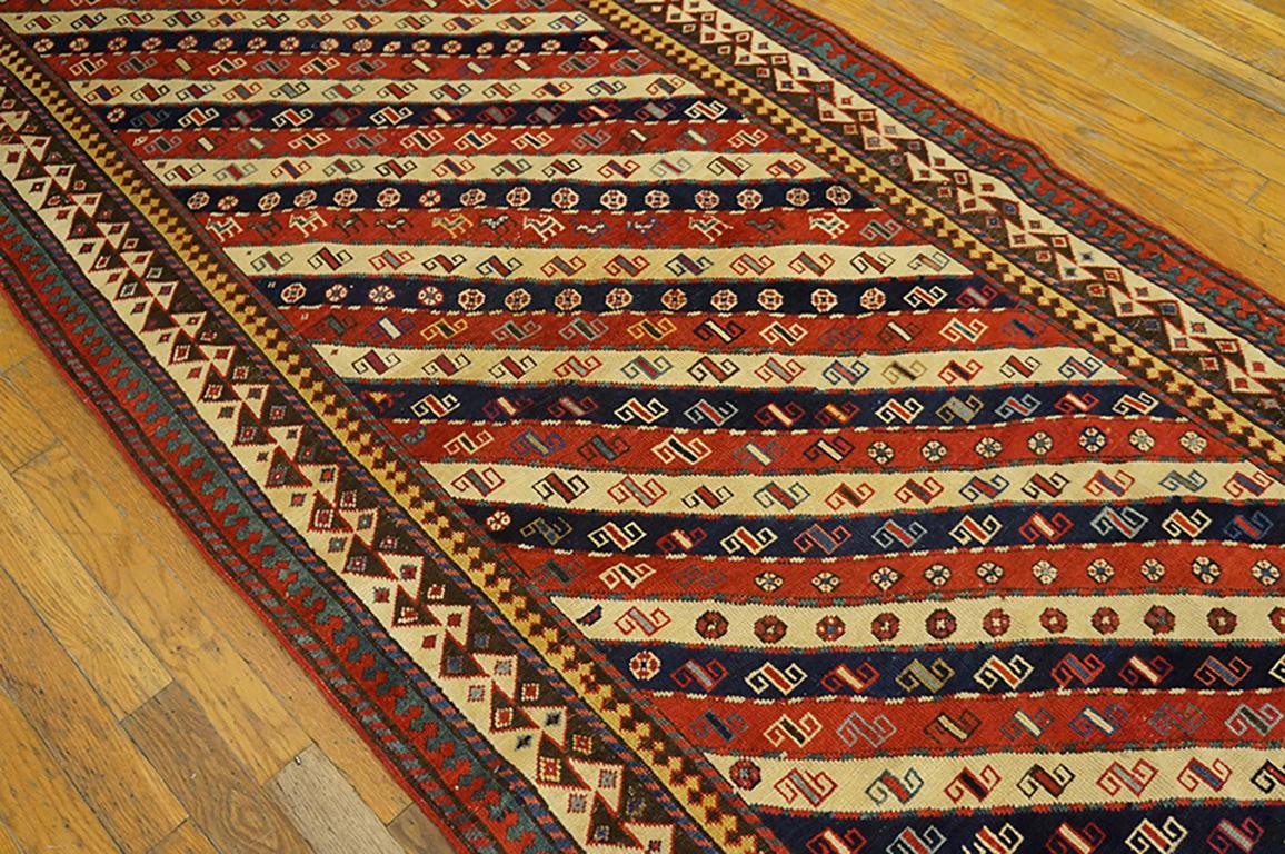 Caucasien Tapis de course caucasien Shirvan du 19ème siècle ( 3'4