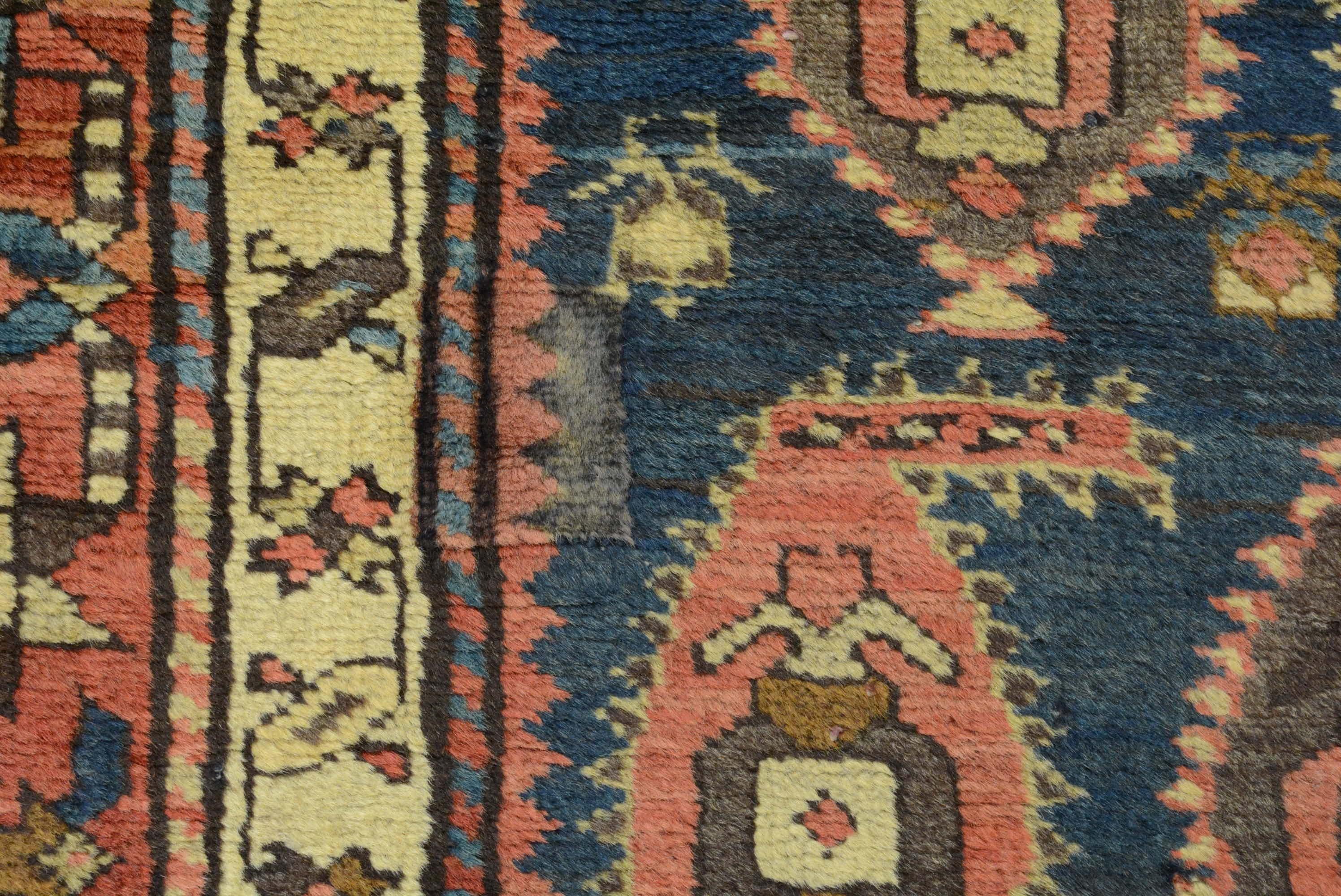 Inizio XX secolo Antico runner caucasico Shirvan in vendita