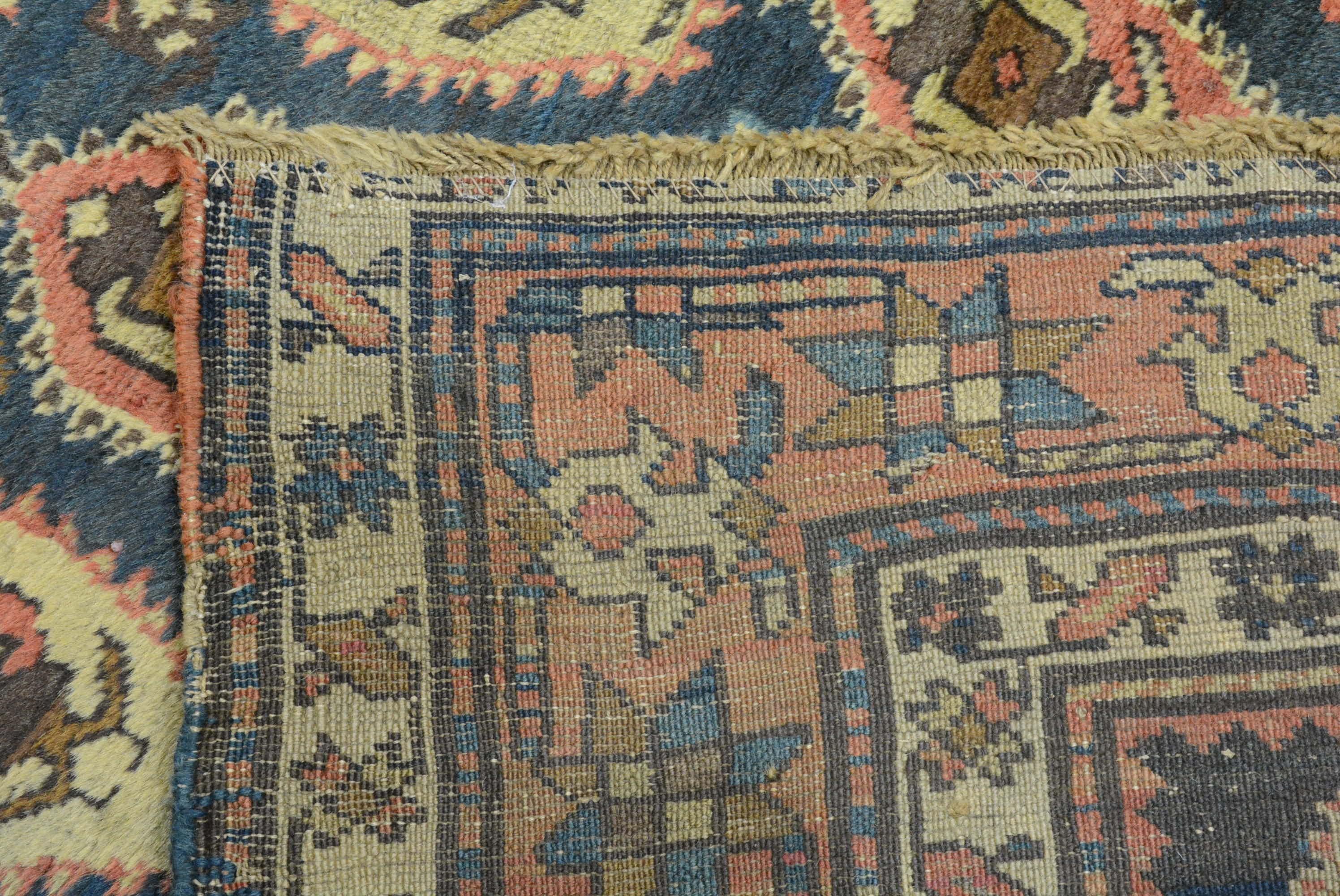 Antico runner caucasico Shirvan in vendita 1