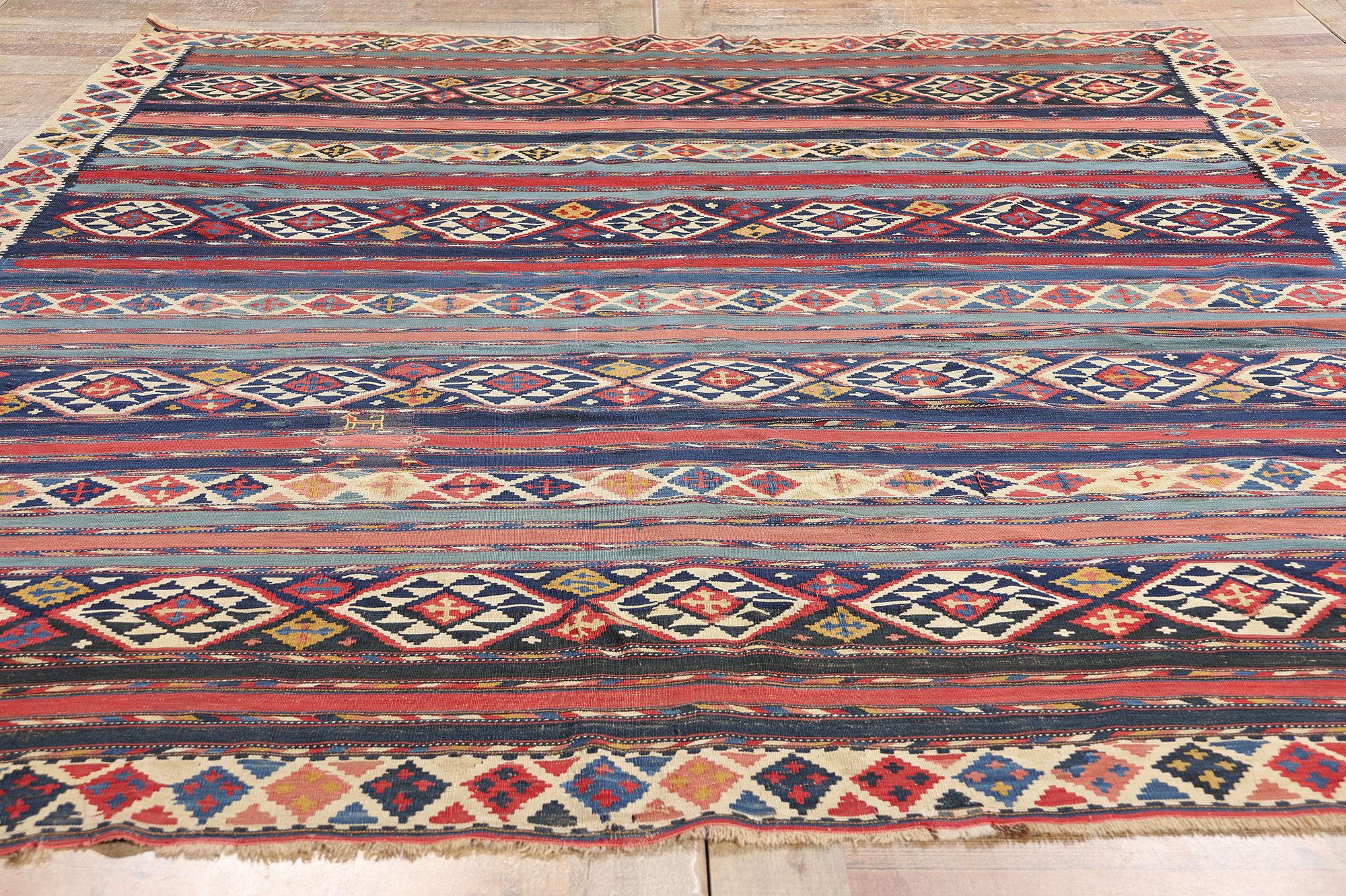Laine Tapis caucasien ancien Shirvan tribal à tissage plat en vente