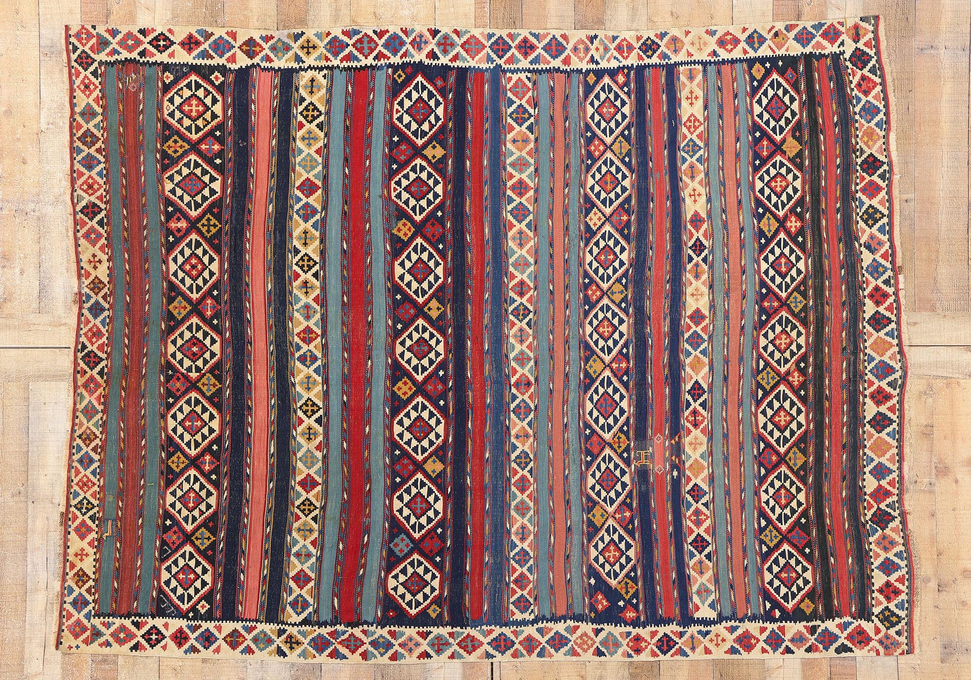 Tapis caucasien ancien Shirvan tribal à tissage plat en vente 1