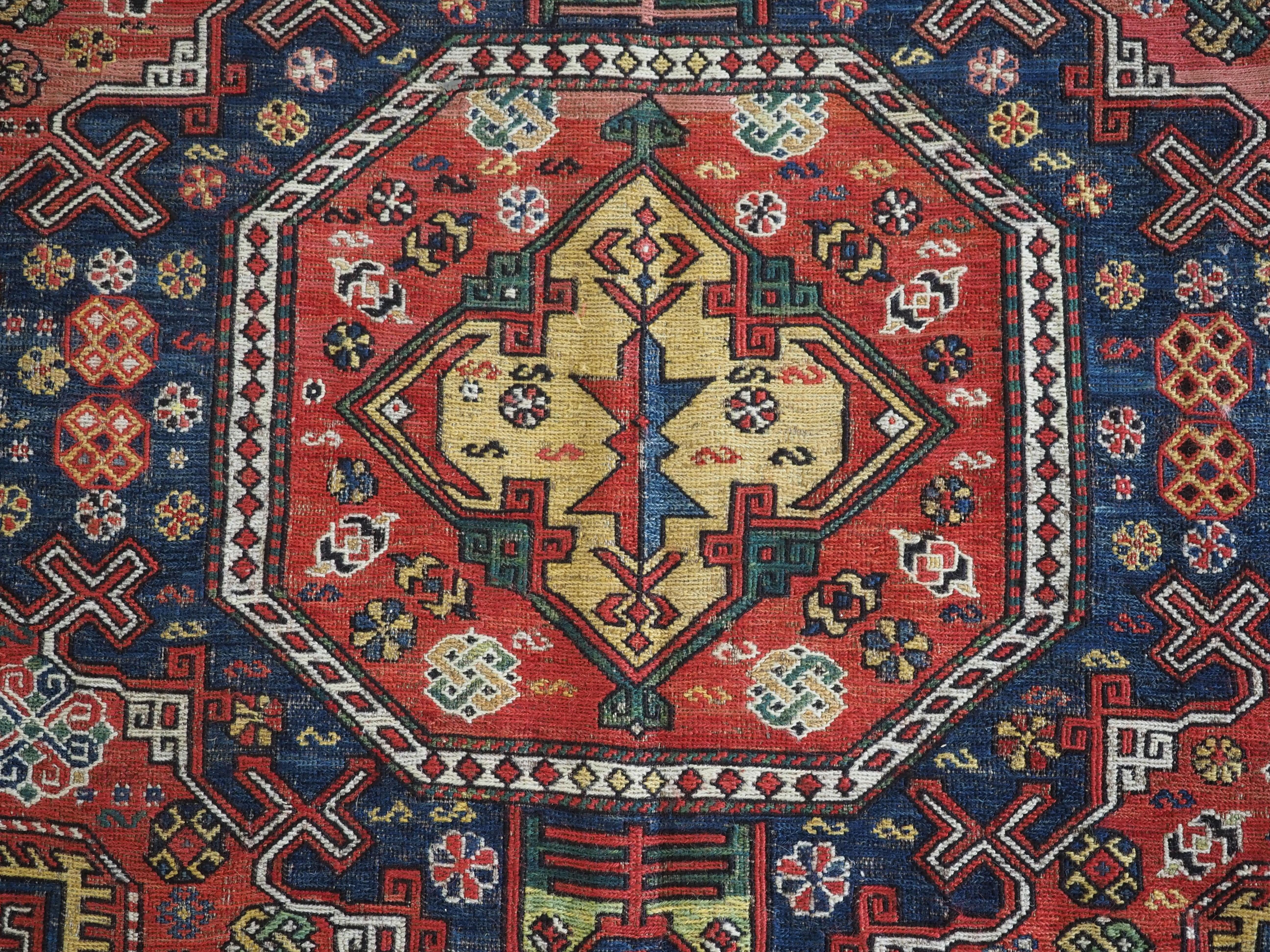 Antique Caucasian soumak carpet of three medallion design, 1870 or earlier For Sale 6