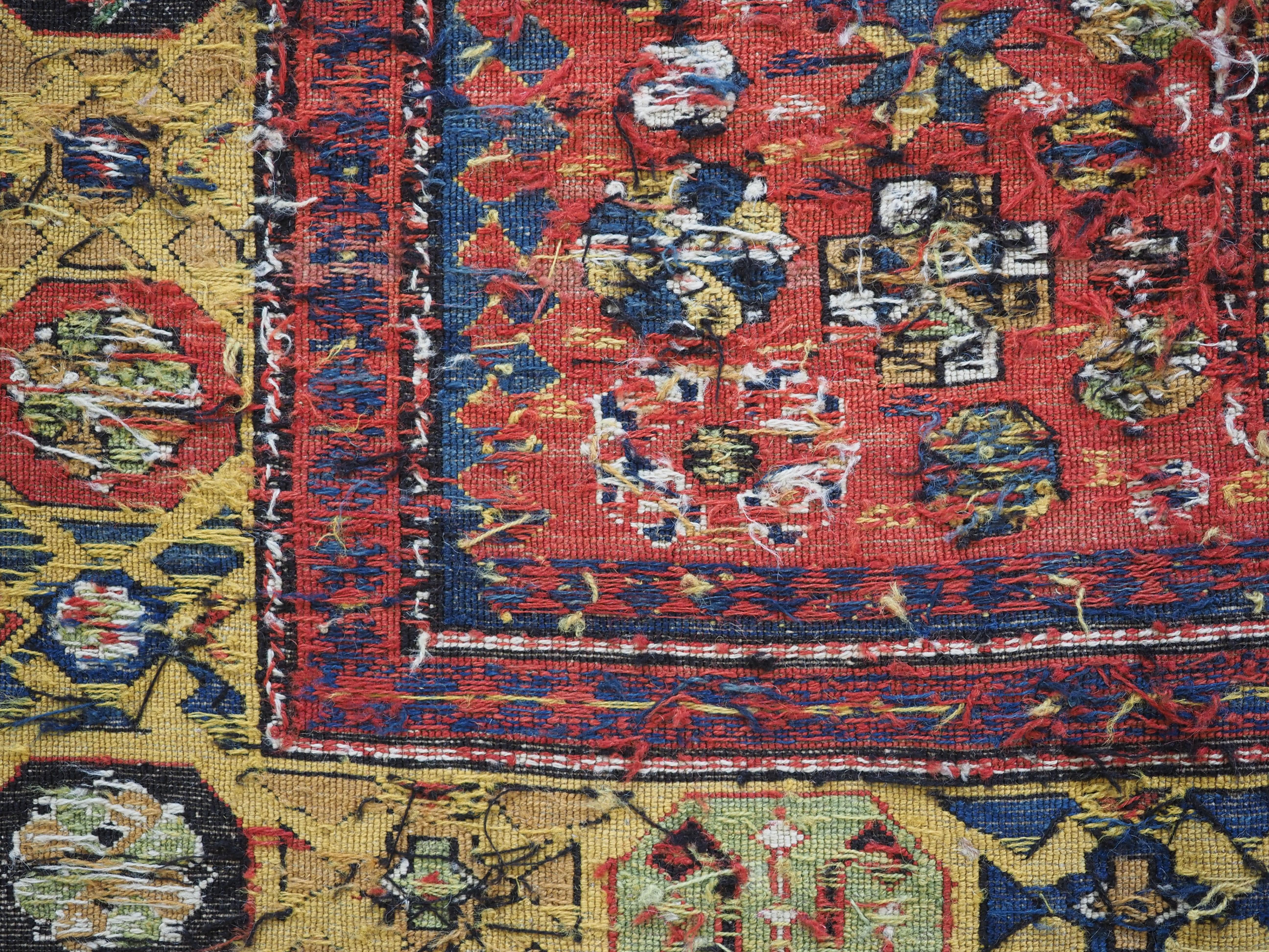 Antique Caucasian soumak carpet of three medallion design, 1870 or earlier For Sale 10
