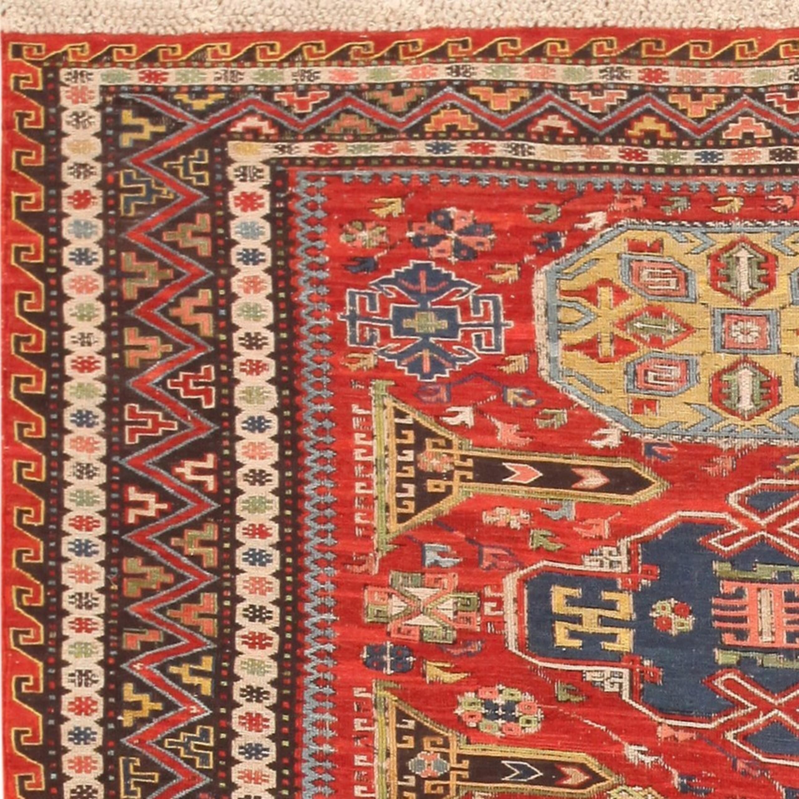 Antique Caucasian Soumak Rug. Size: 7 ft 4 in x 9 ft 6 in 3