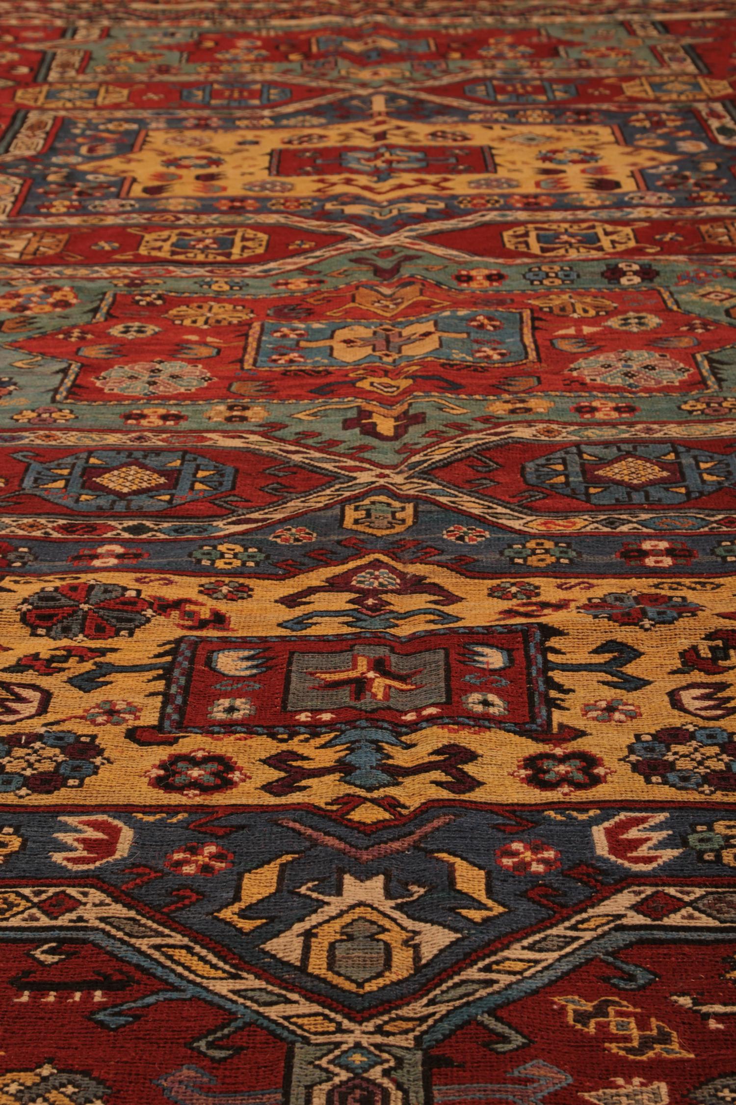 Antique Rug, Caucasian Sumakh Kilim Rug, Flat-Weave Carpet Oriental Rug In Excellent Condition For Sale In Hampshire, GB