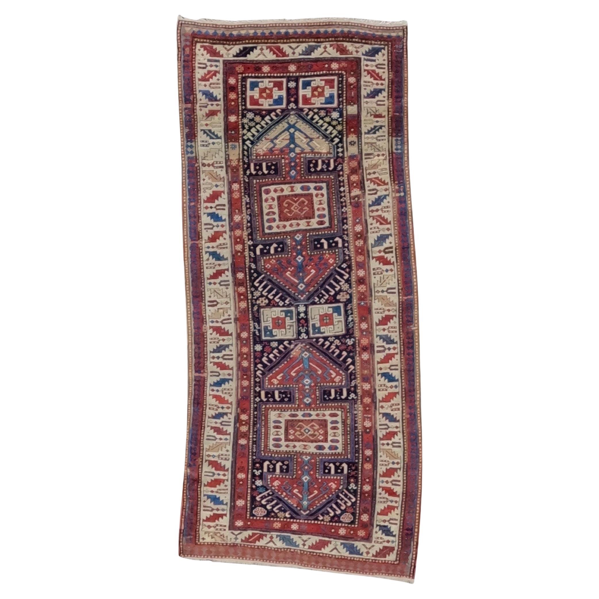 Tapis de couloir caucasien ancien Surahani Baku, vers 1900