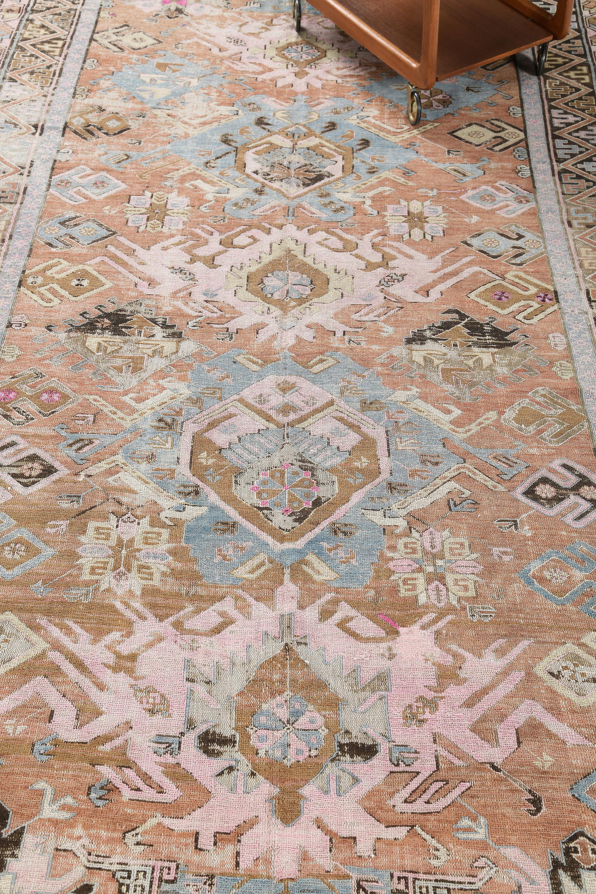 Antiker kaukasischer Stammes-Sumak-Teppich (Wolle) im Angebot