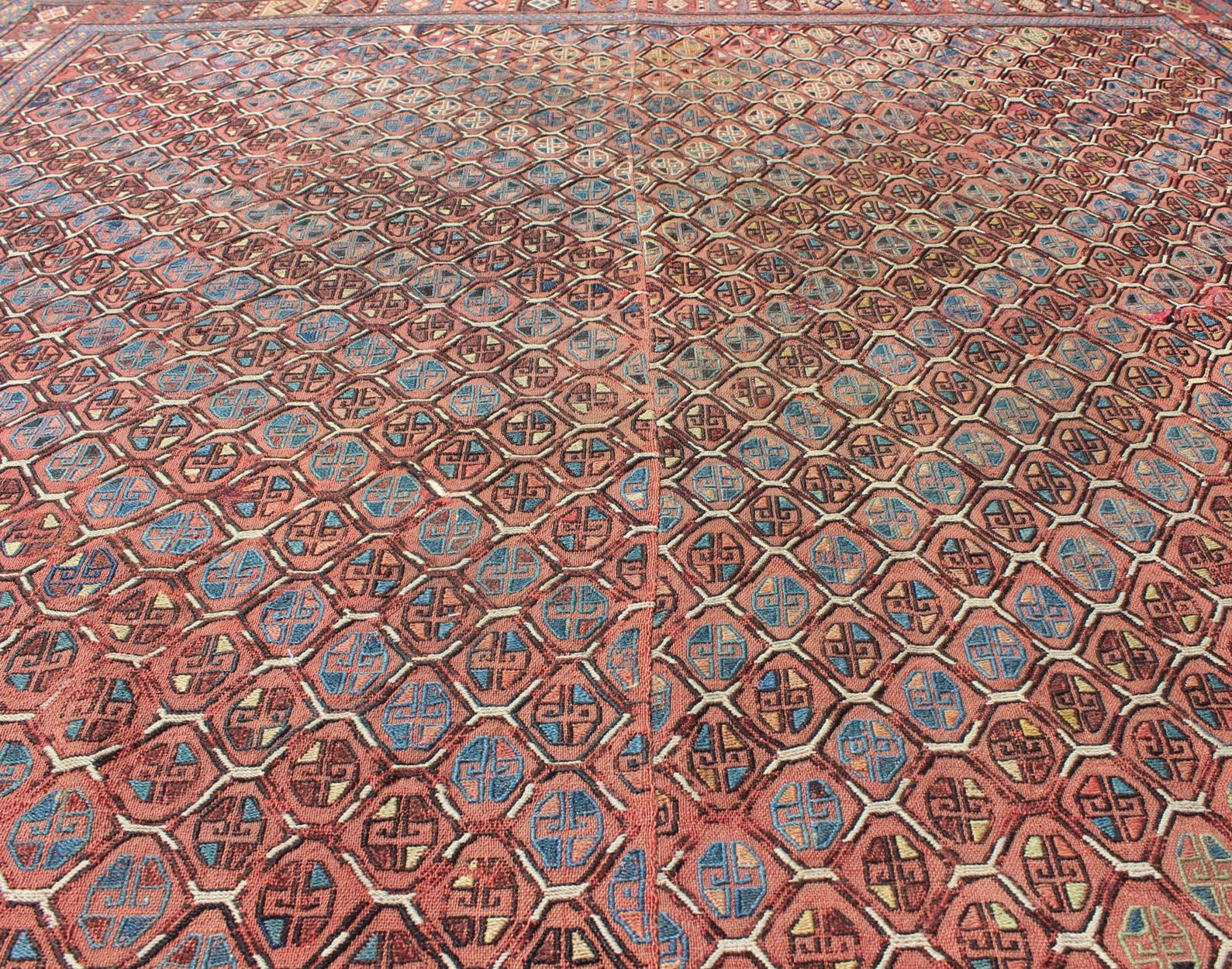 Tapis caucasien ancien Verneh / Zilleh à motifs géométriques multicolores Bon état - En vente à Atlanta, GA