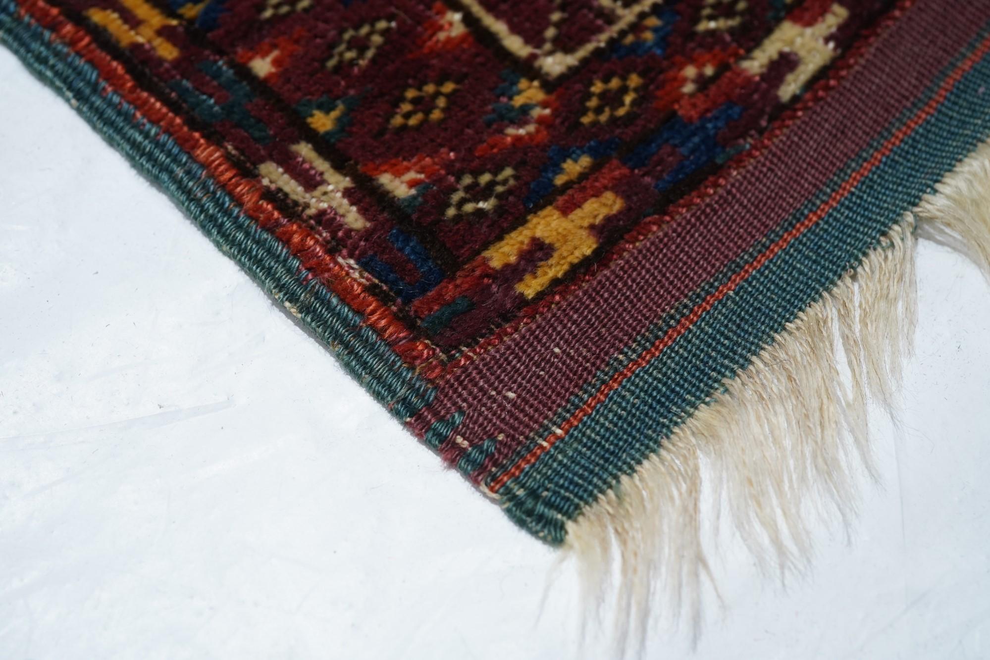 Antique Caucasian Yamud Rug In Good Condition For Sale In New York, NY
