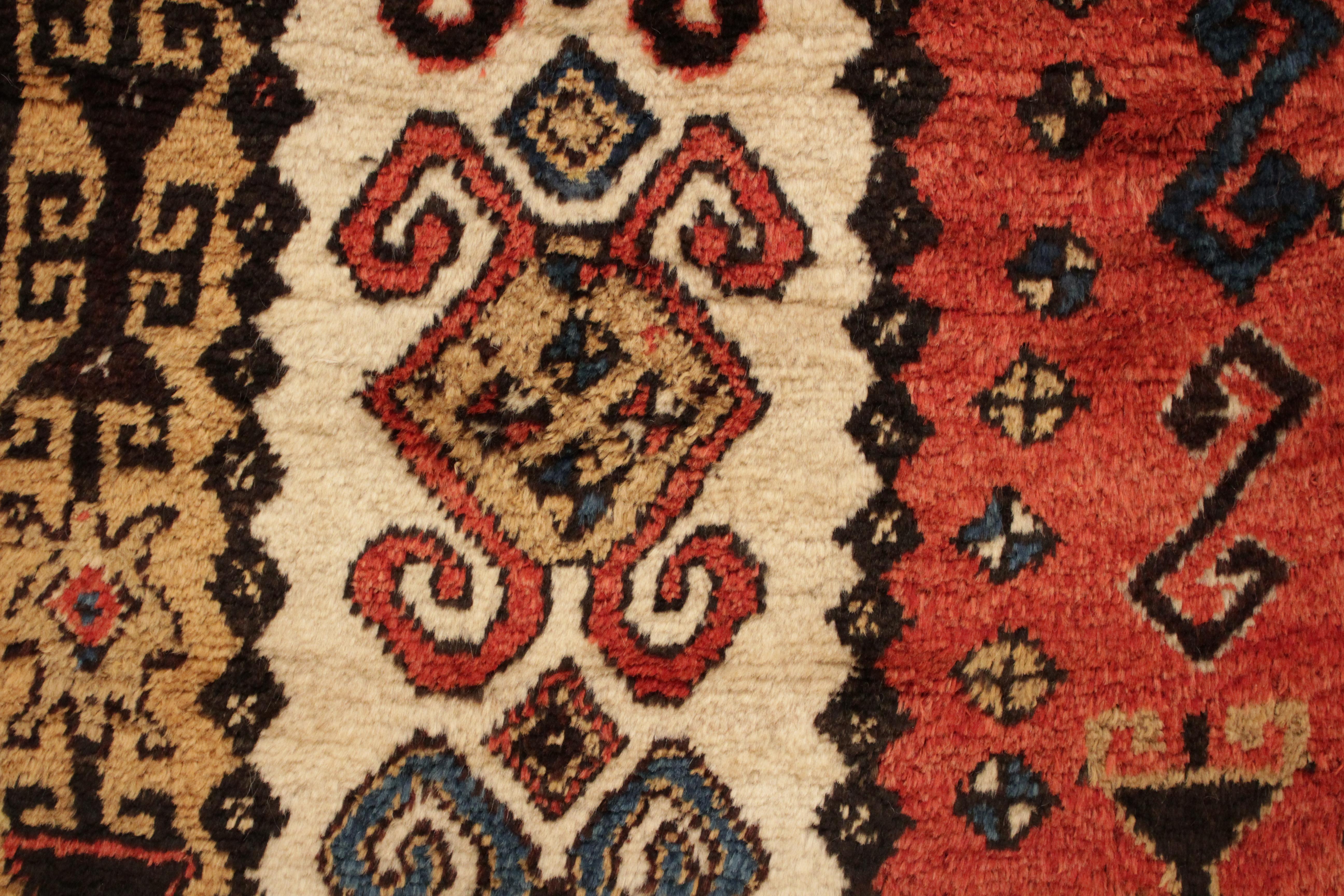 Antiker kaukasischer Zakatala-Teppich im Angebot 2