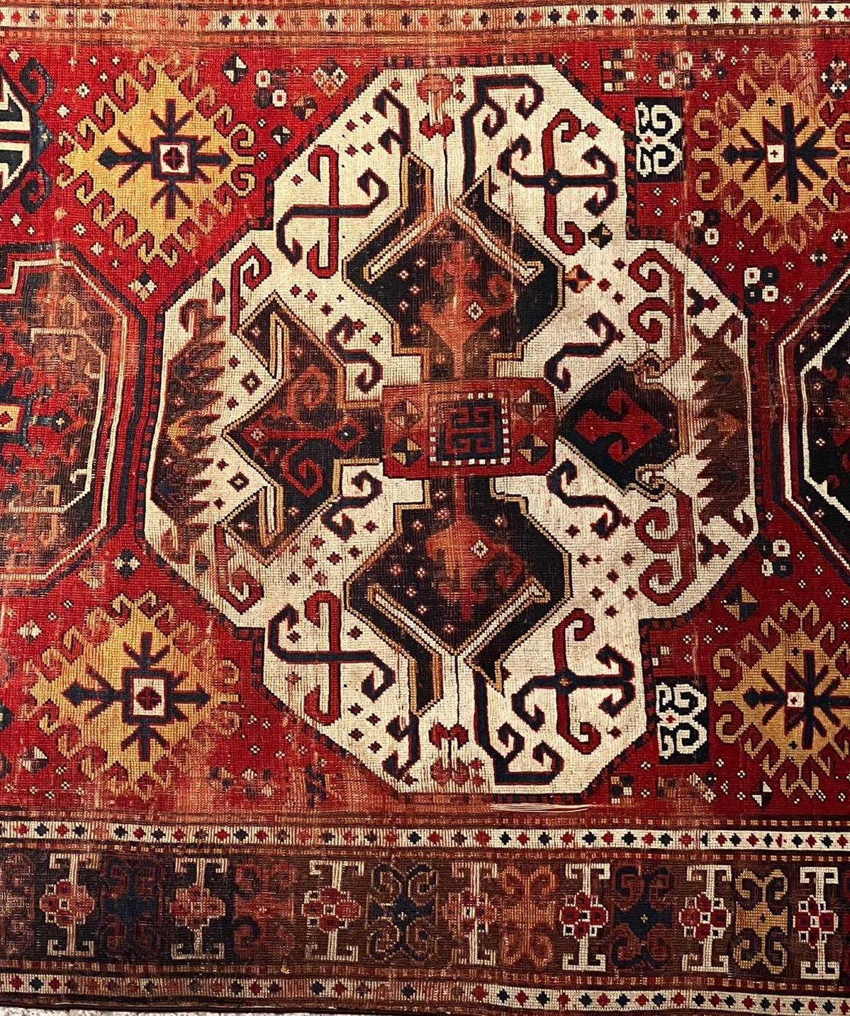 Antique Caucasien Rug, Kazak, Lori Pambak, Circa 1850 In Fair Condition For Sale In RÉDING, FR