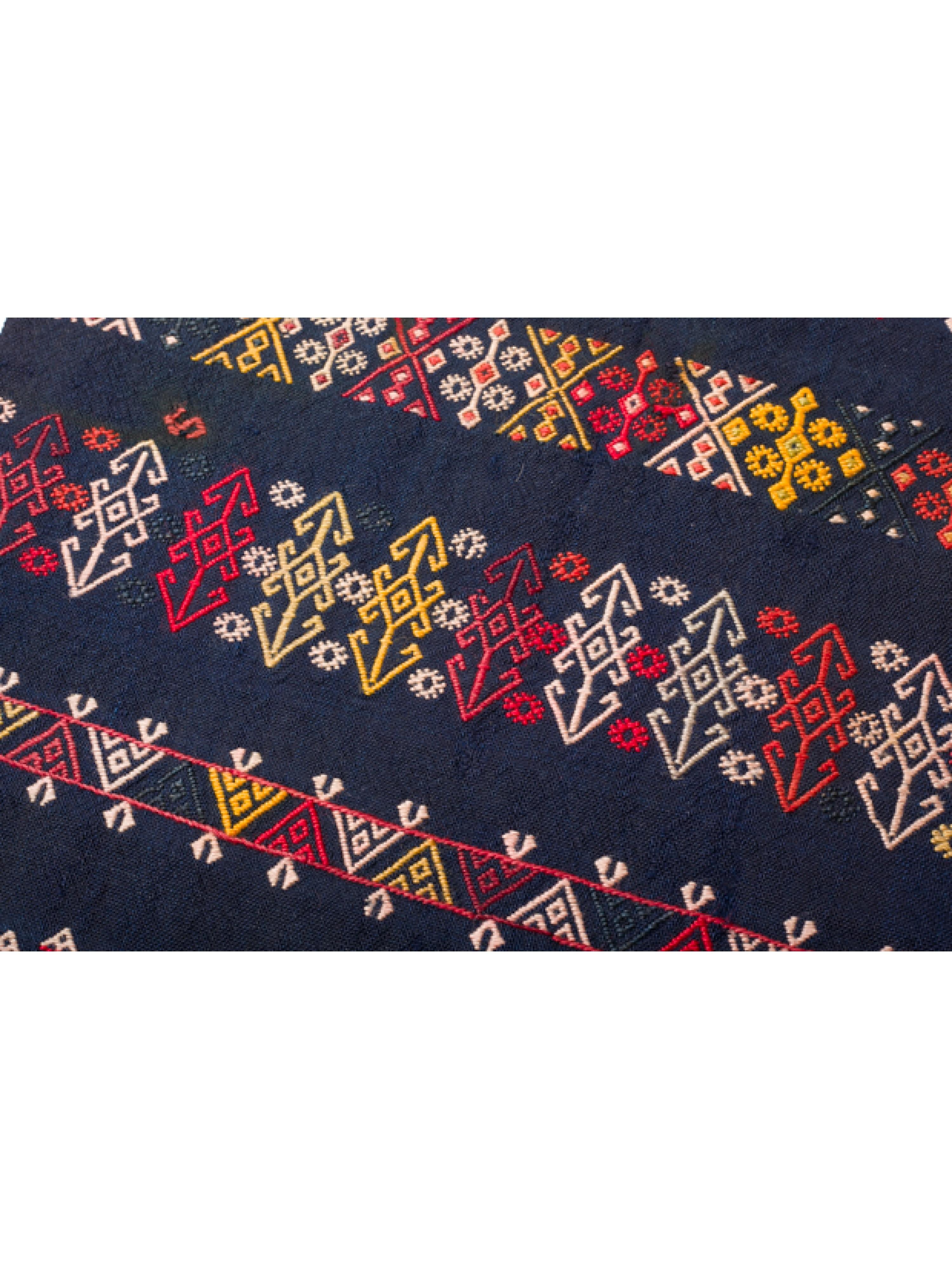 Antiker Kaukasus Verneh Läufer Kilim Teppich, Alter Kaukasischer Verne Teppich (Kelim) im Angebot