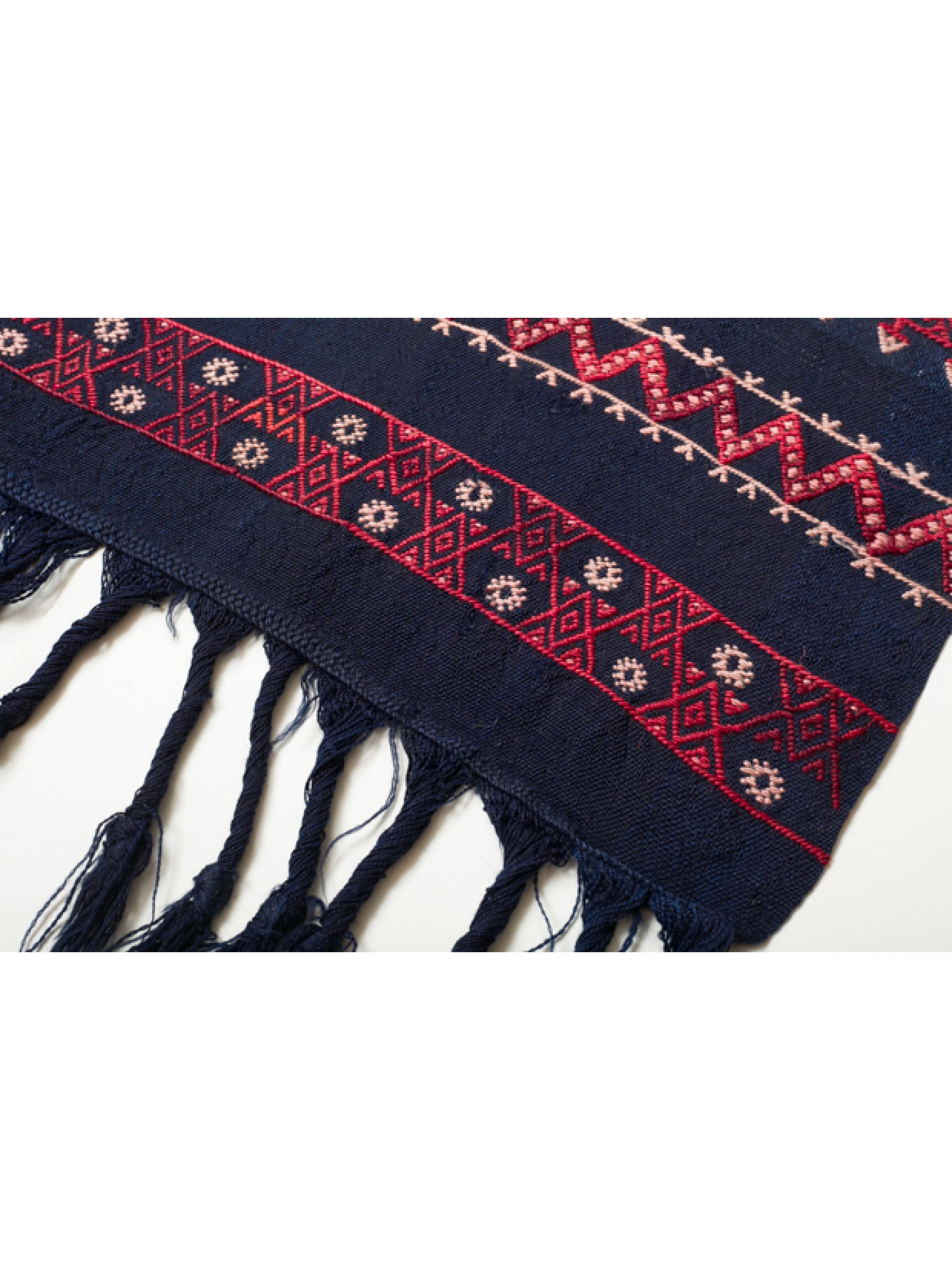 Antiker Kaukasus Verneh Läufer Kilim Teppich, Alter Kaukasischer Verne Teppich im Zustand „Gut“ im Angebot in Tokyo, JP
